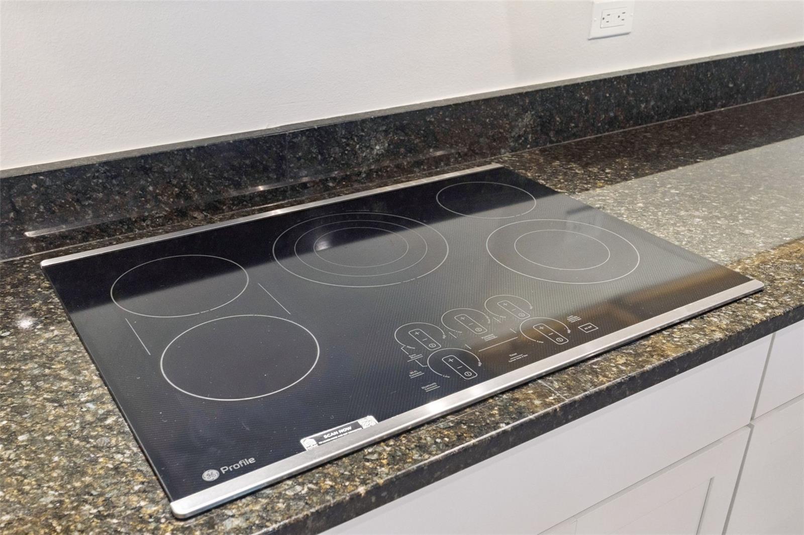 Image 14 of 63 For 15327 Gilligan Court