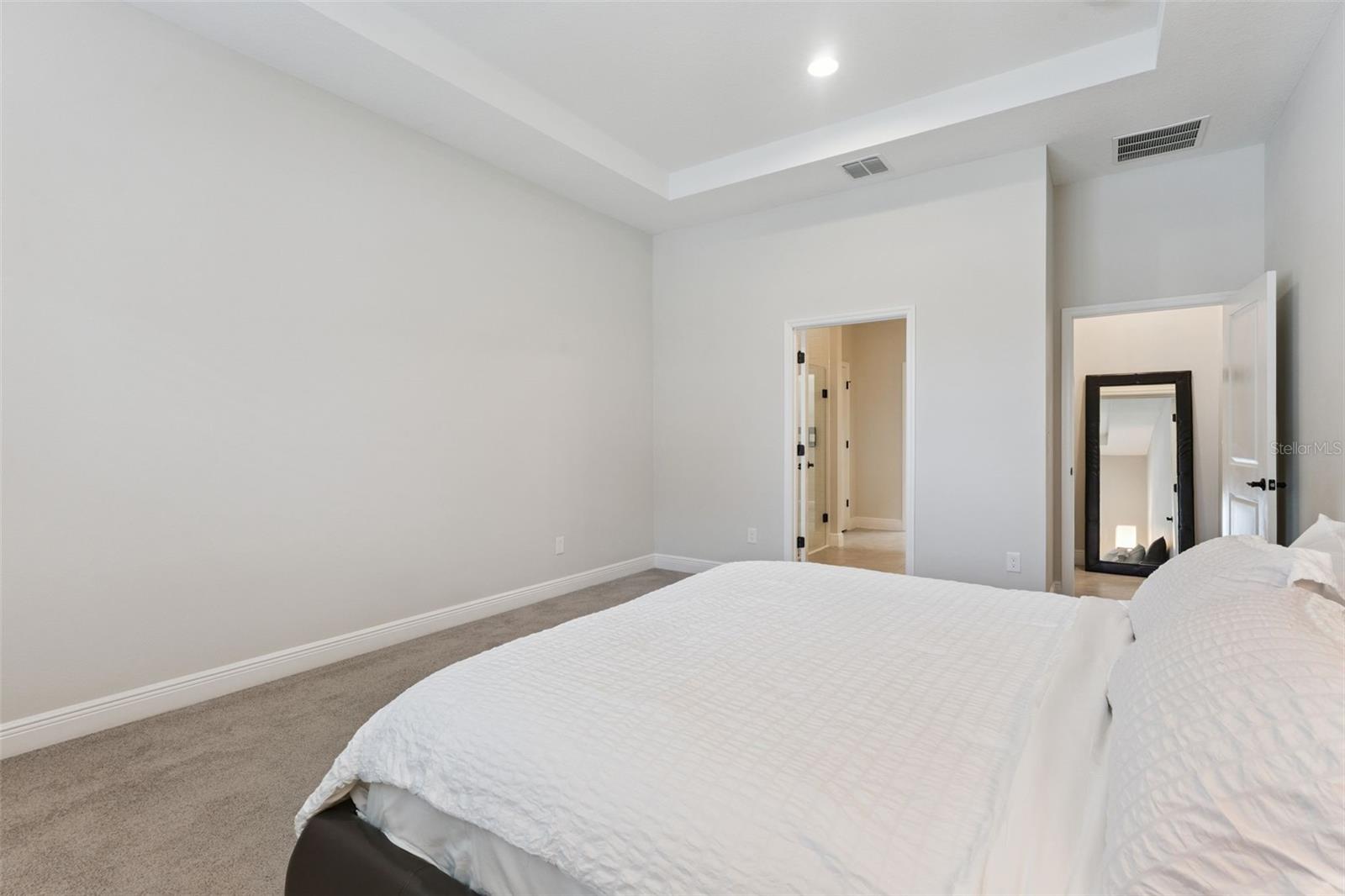 Image 21 of 63 For 15327 Gilligan Court