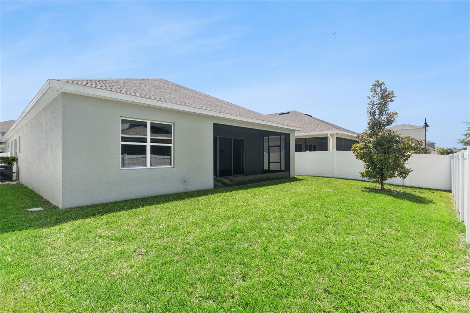 Image 37 of 63 For 15327 Gilligan Court