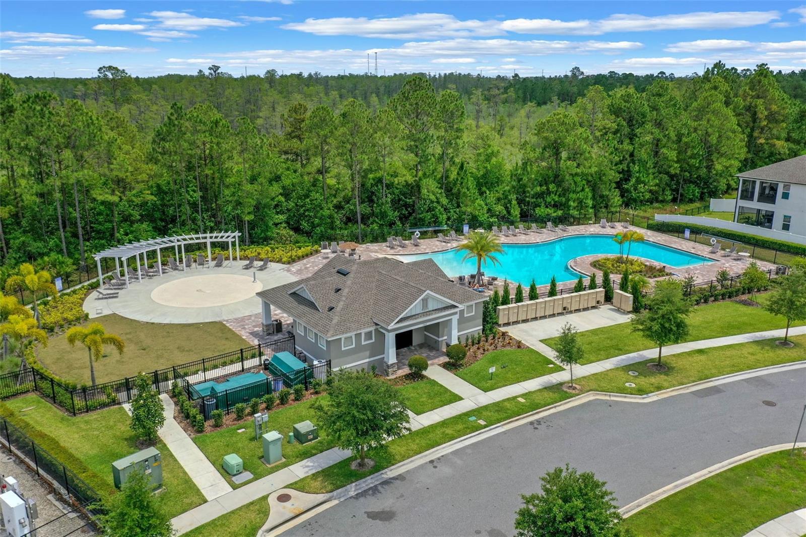 Image 44 of 63 For 15327 Gilligan Court