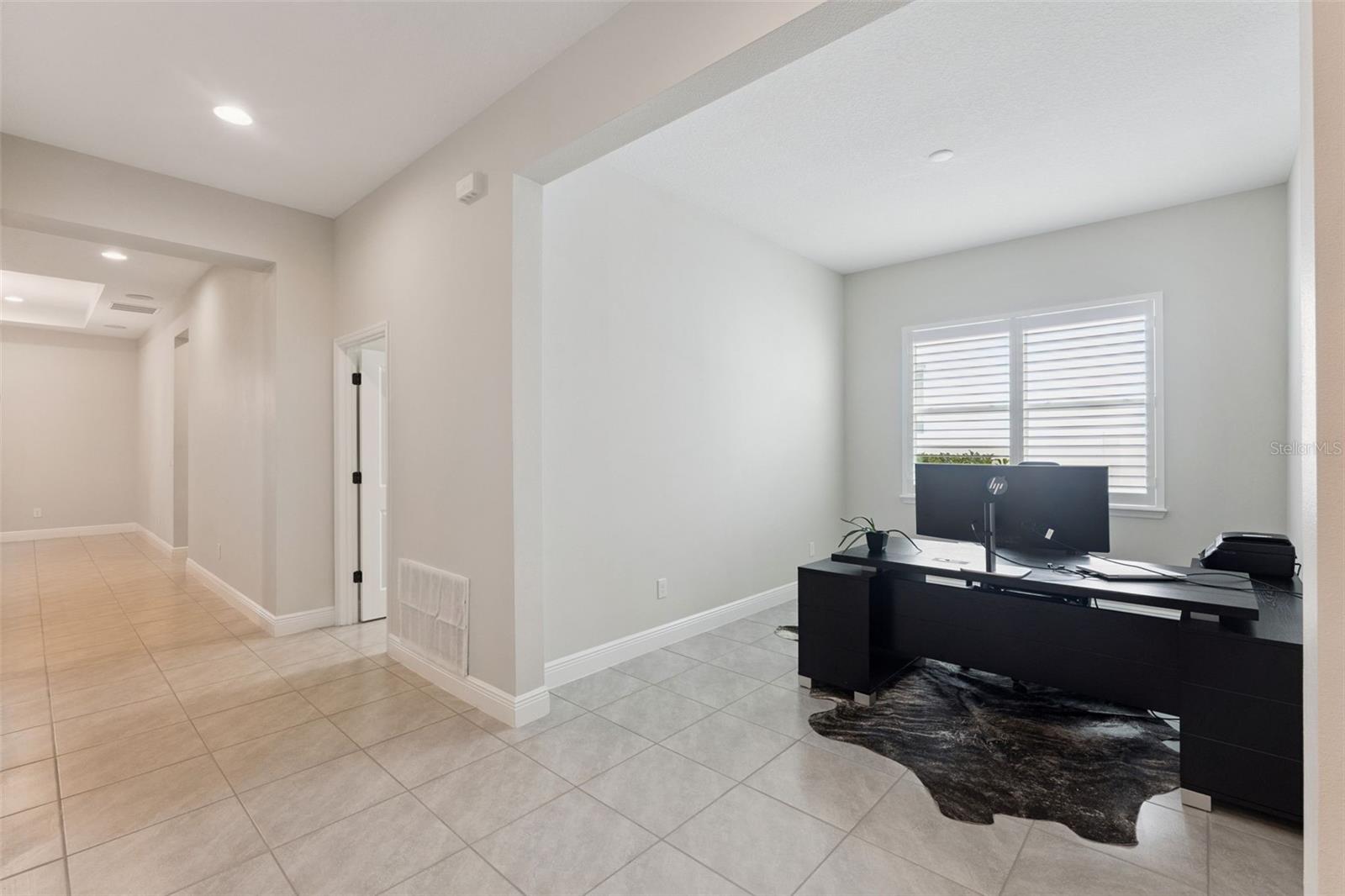 Image 6 of 63 For 15327 Gilligan Court