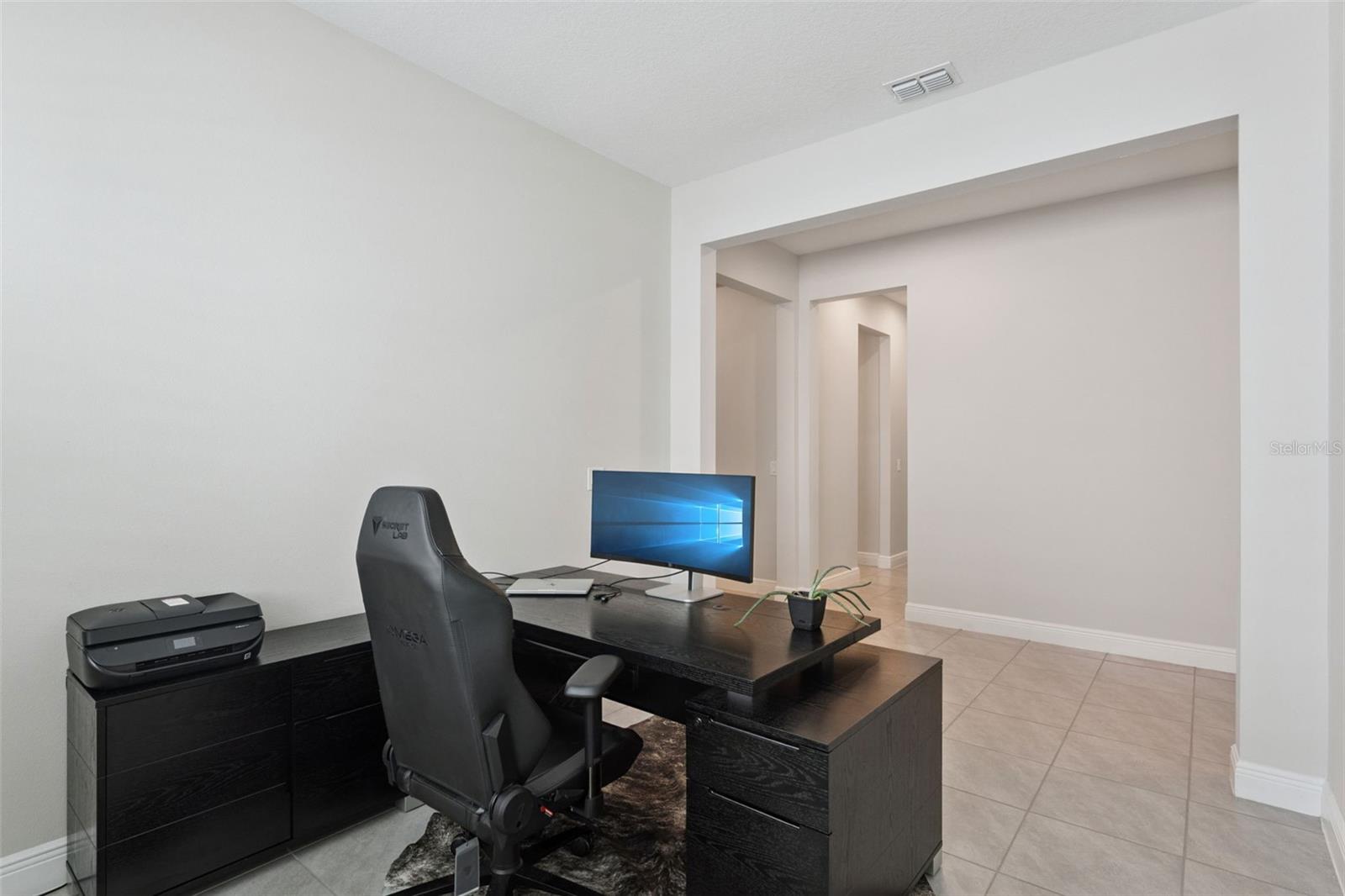 Image 7 of 63 For 15327 Gilligan Court