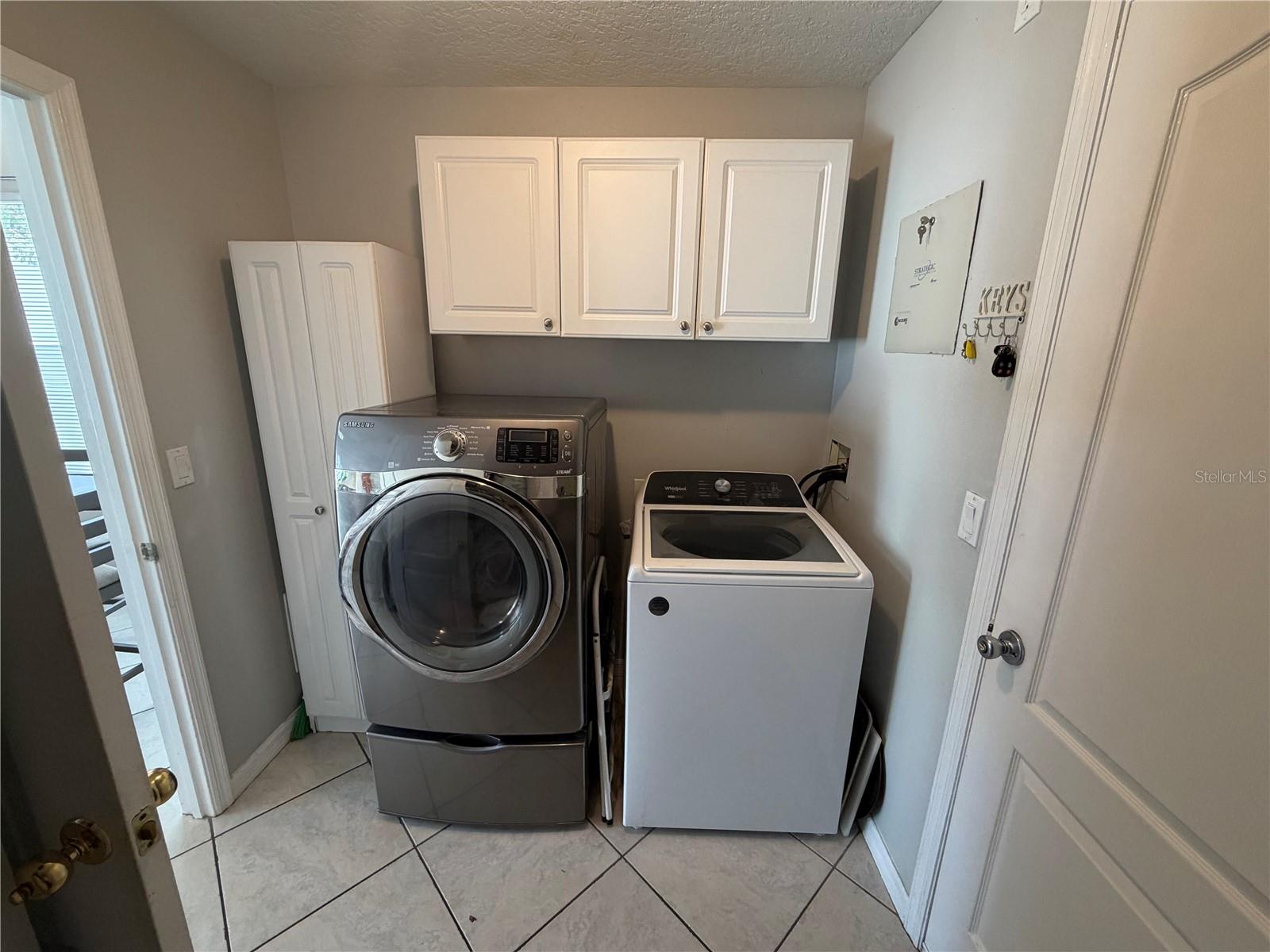 Image 36 of 53 For 2675 Dover Glen Circle