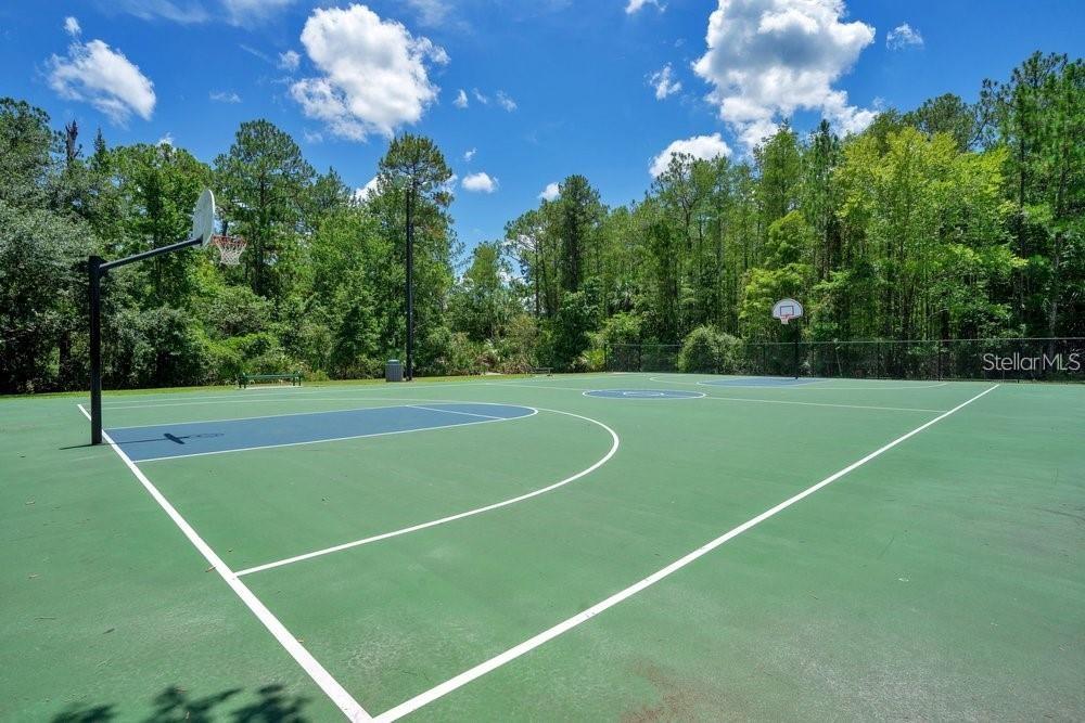 Image 46 of 53 For 2675 Dover Glen Circle