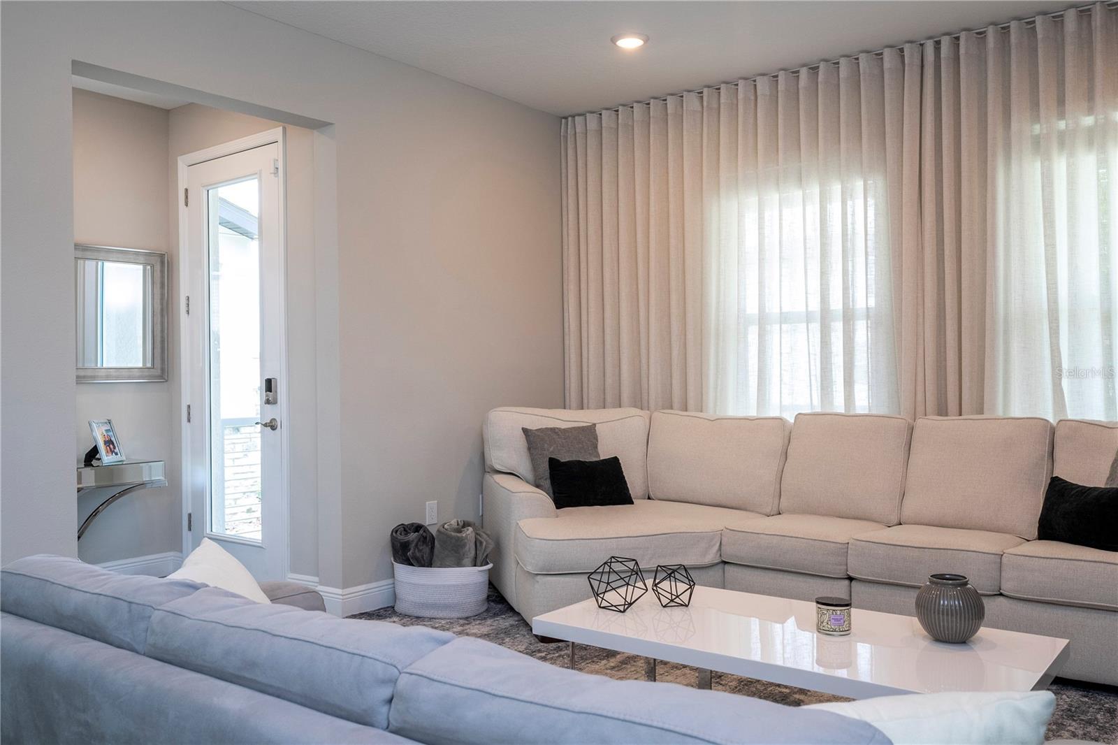 Image 9 of 79 For 14006 Frasier Street