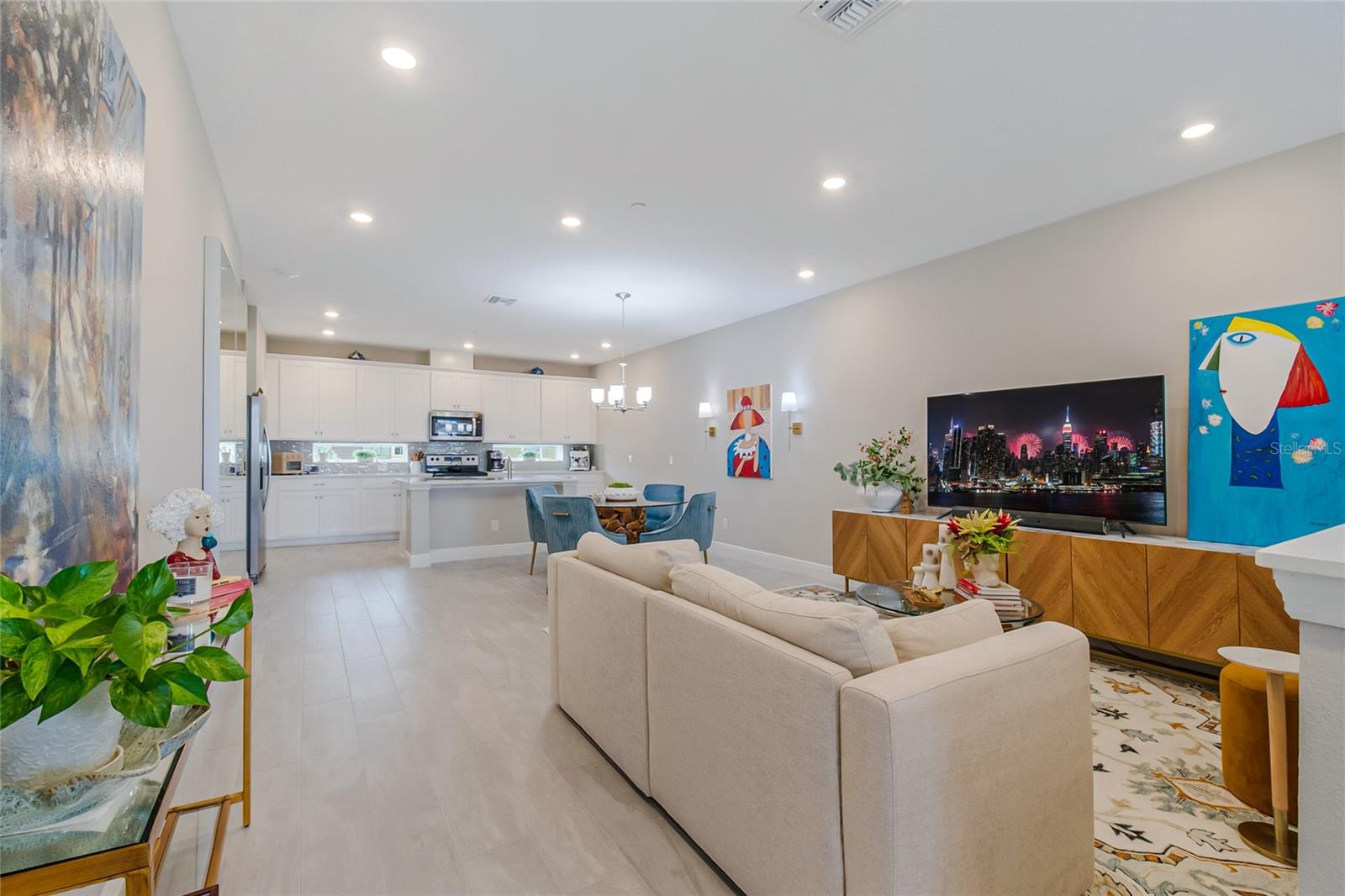 Image 17 of 55 For 10009 Pearson Avenue