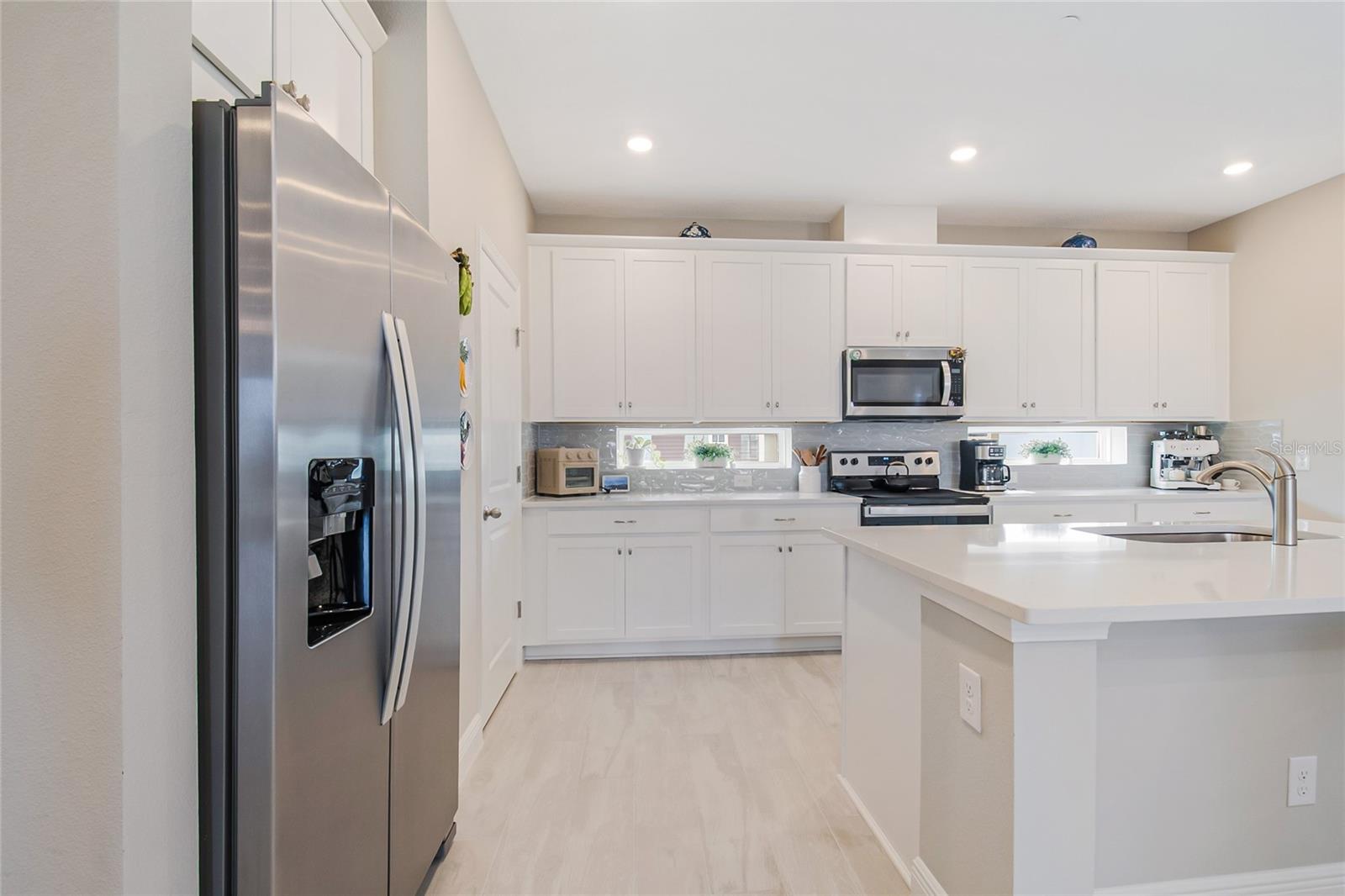 Image 23 of 55 For 10009 Pearson Avenue