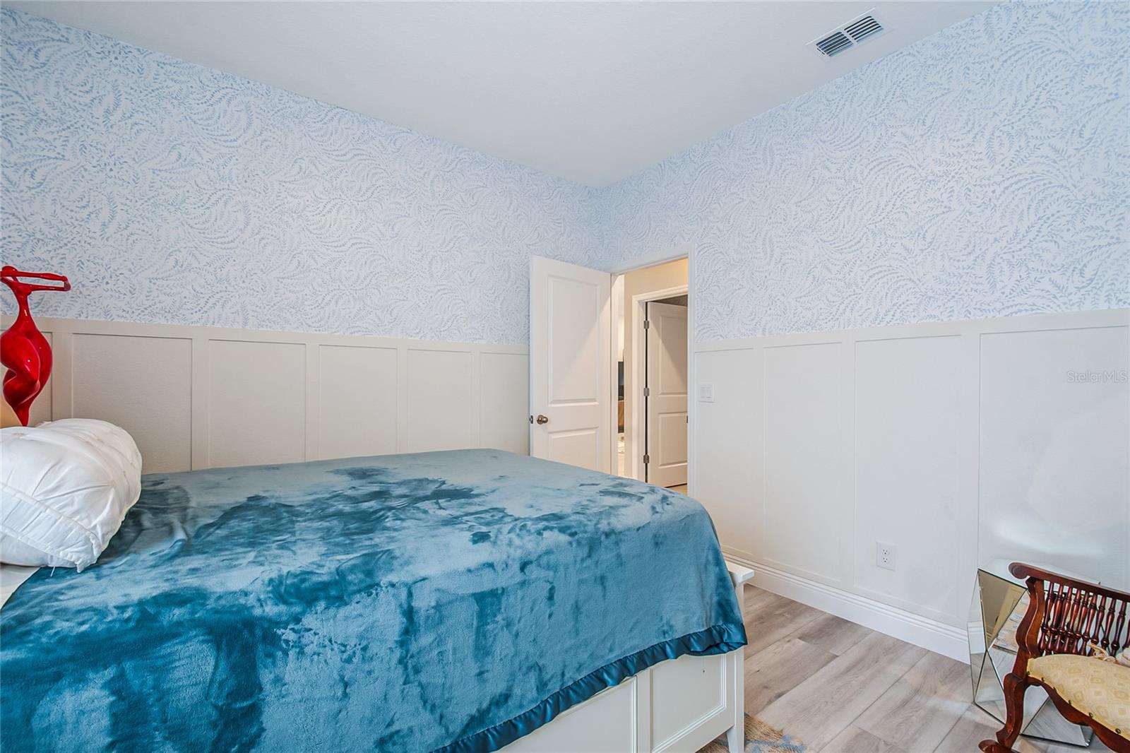 Image 27 of 55 For 10009 Pearson Avenue