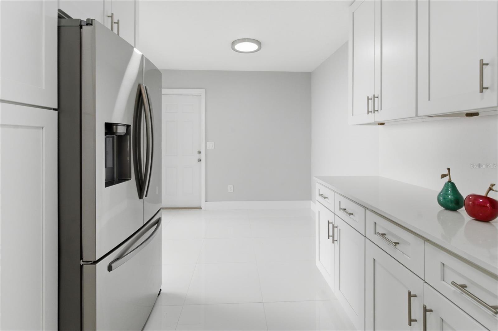 Image 13 of 34 For 8044 Sandpoint Boulevard