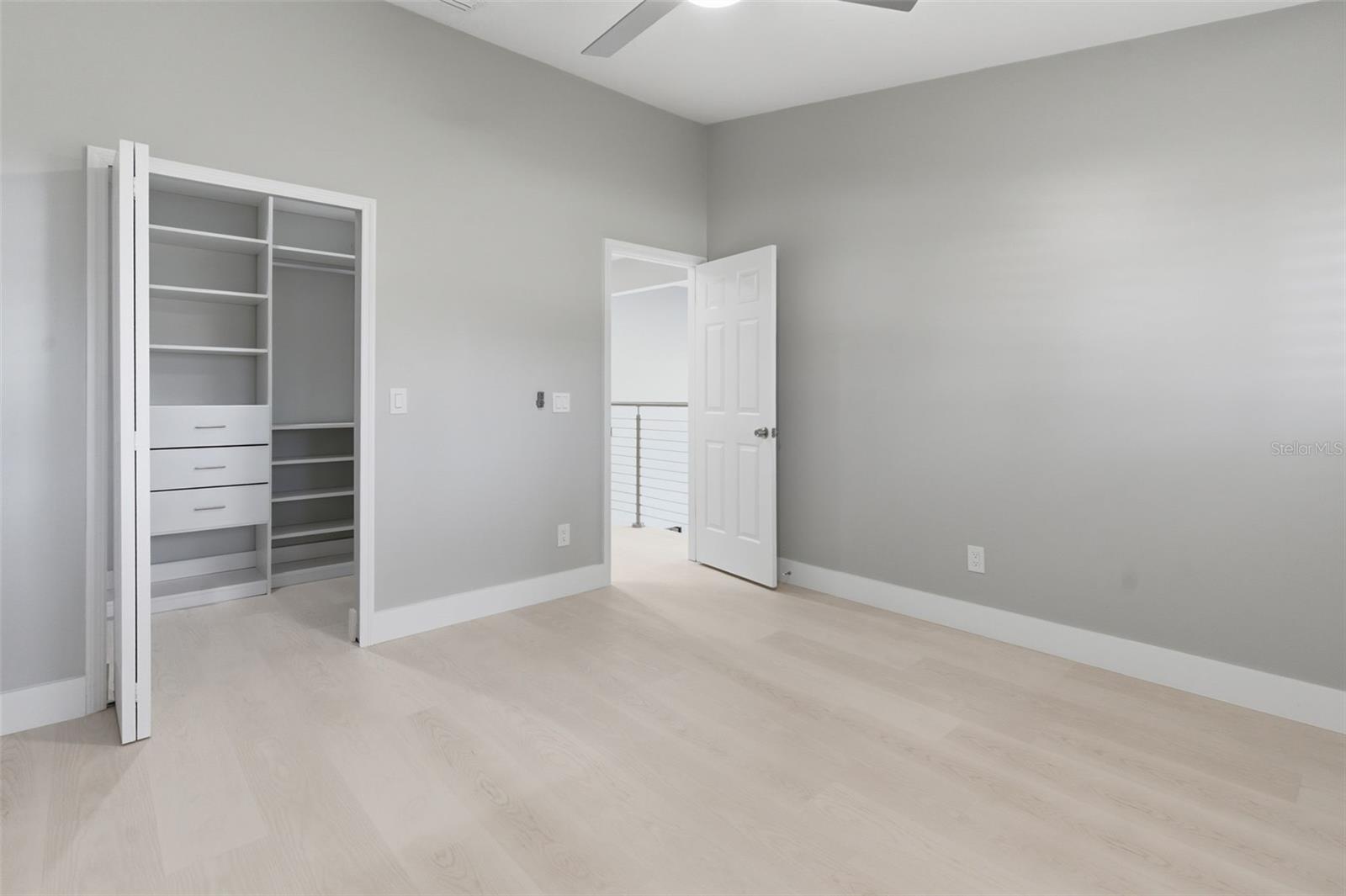 Image 18 of 34 For 8044 Sandpoint Boulevard