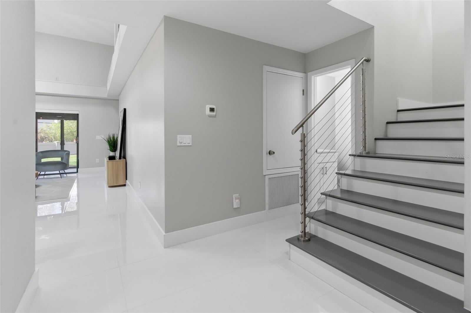 Image 2 of 34 For 8044 Sandpoint Boulevard