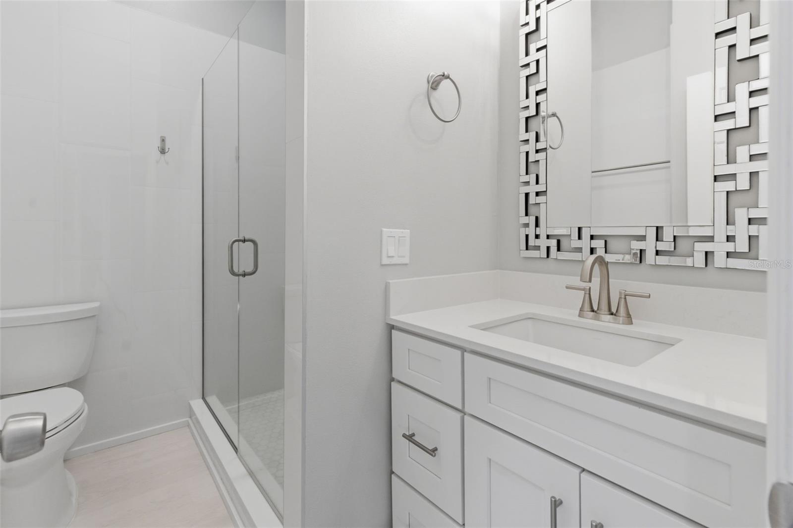 Image 20 of 34 For 8044 Sandpoint Boulevard