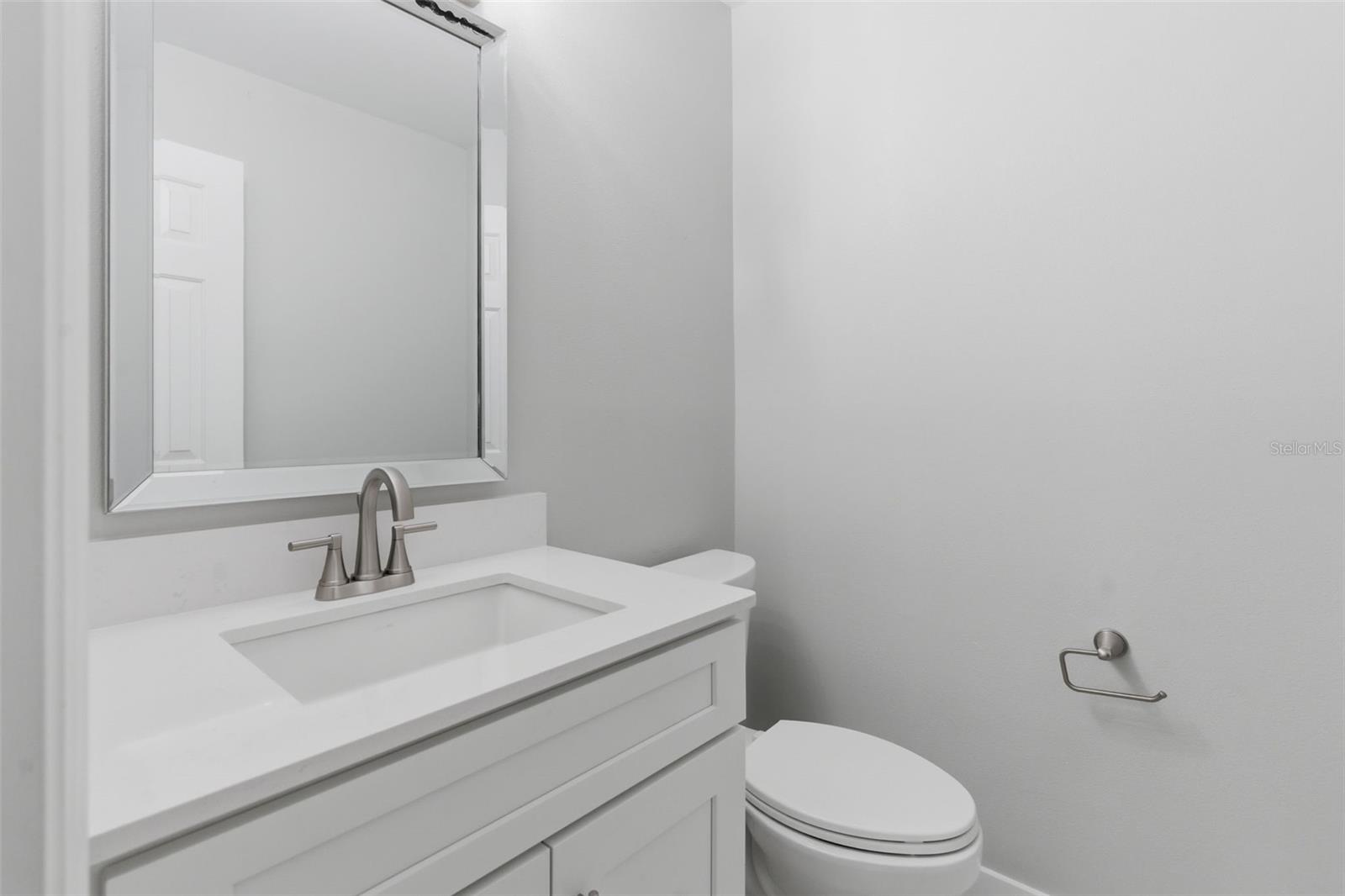 Image 23 of 34 For 8044 Sandpoint Boulevard