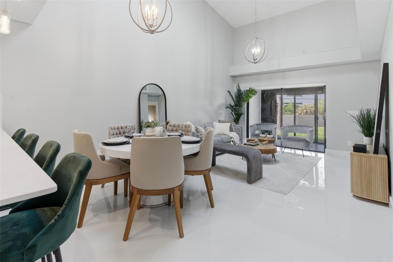 Image 4 of 34 For 8044 Sandpoint Boulevard