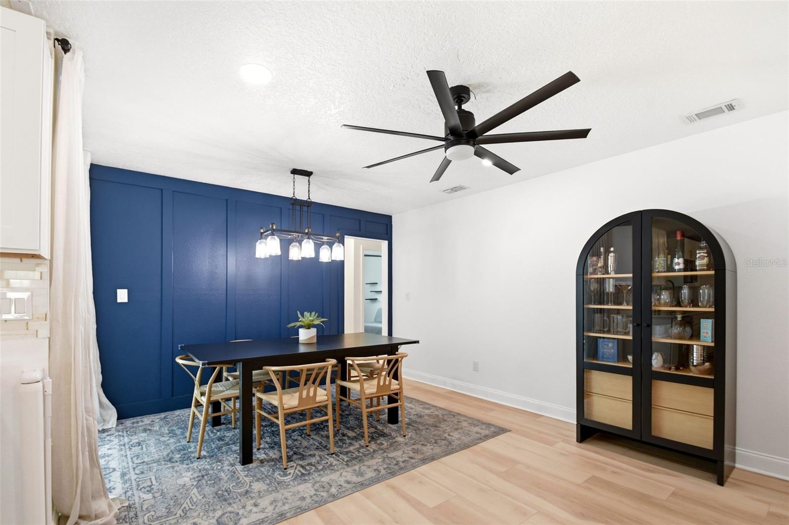 Image 15 of 34 For 1905 Bonanza Ct