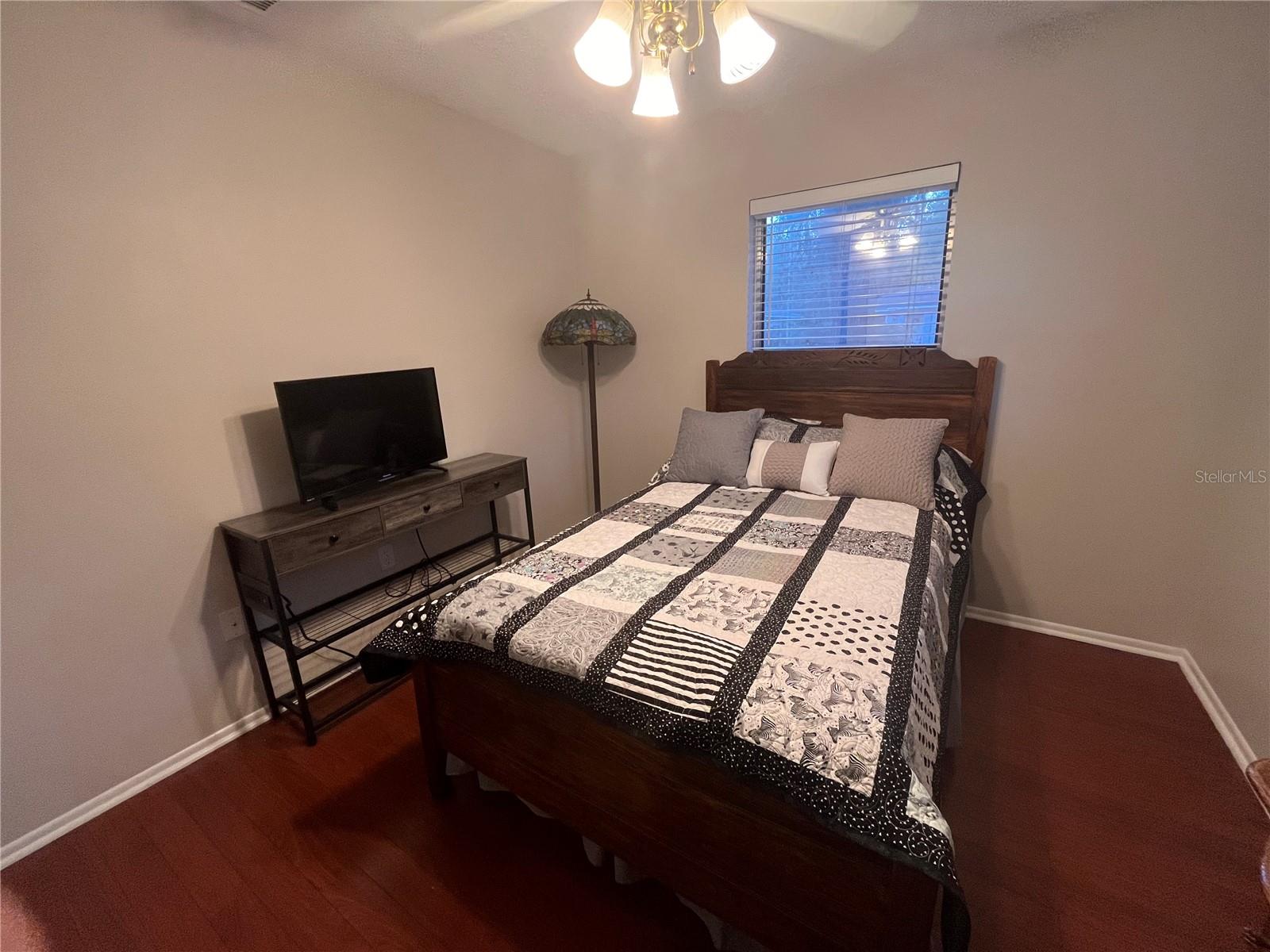 Image 14 of 30 For 312 Deborah Avenue