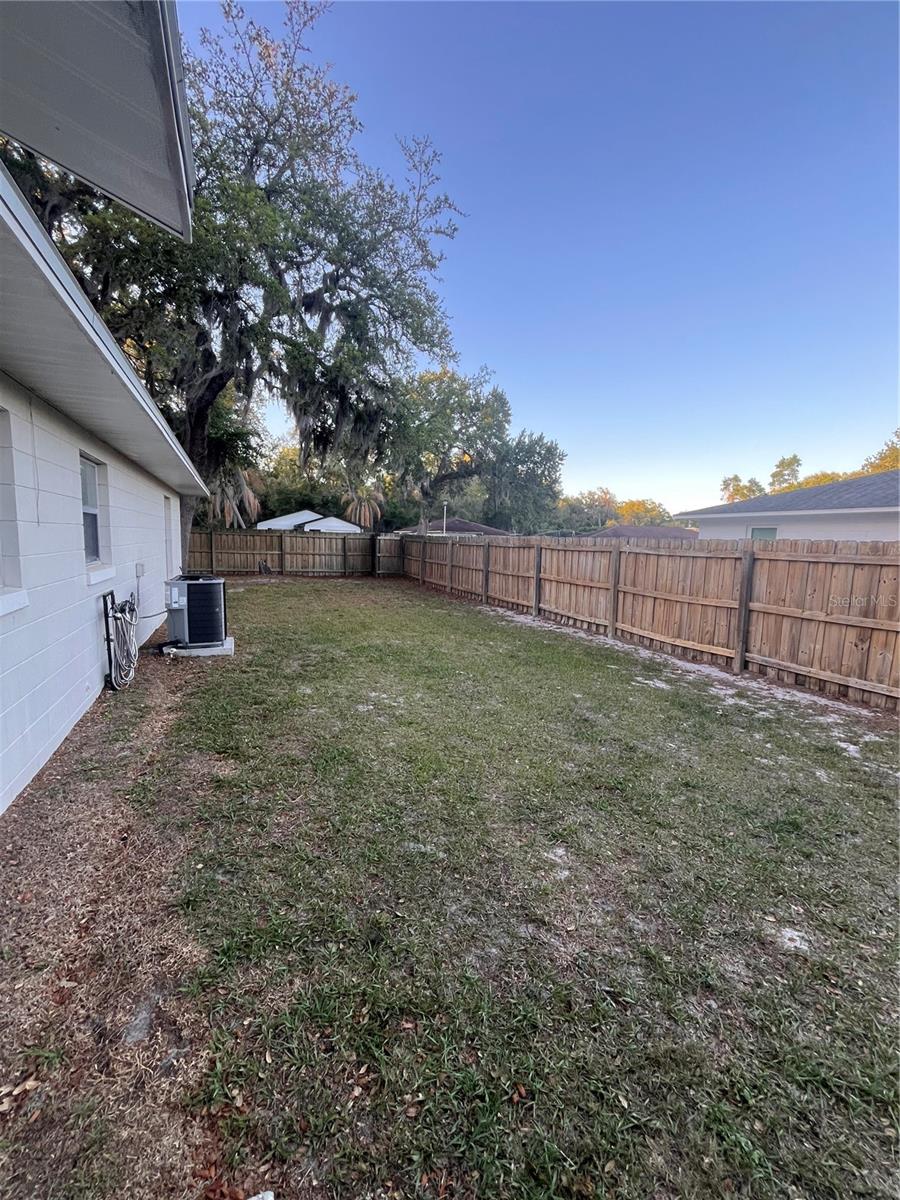 Image 27 of 30 For 312 Deborah Avenue