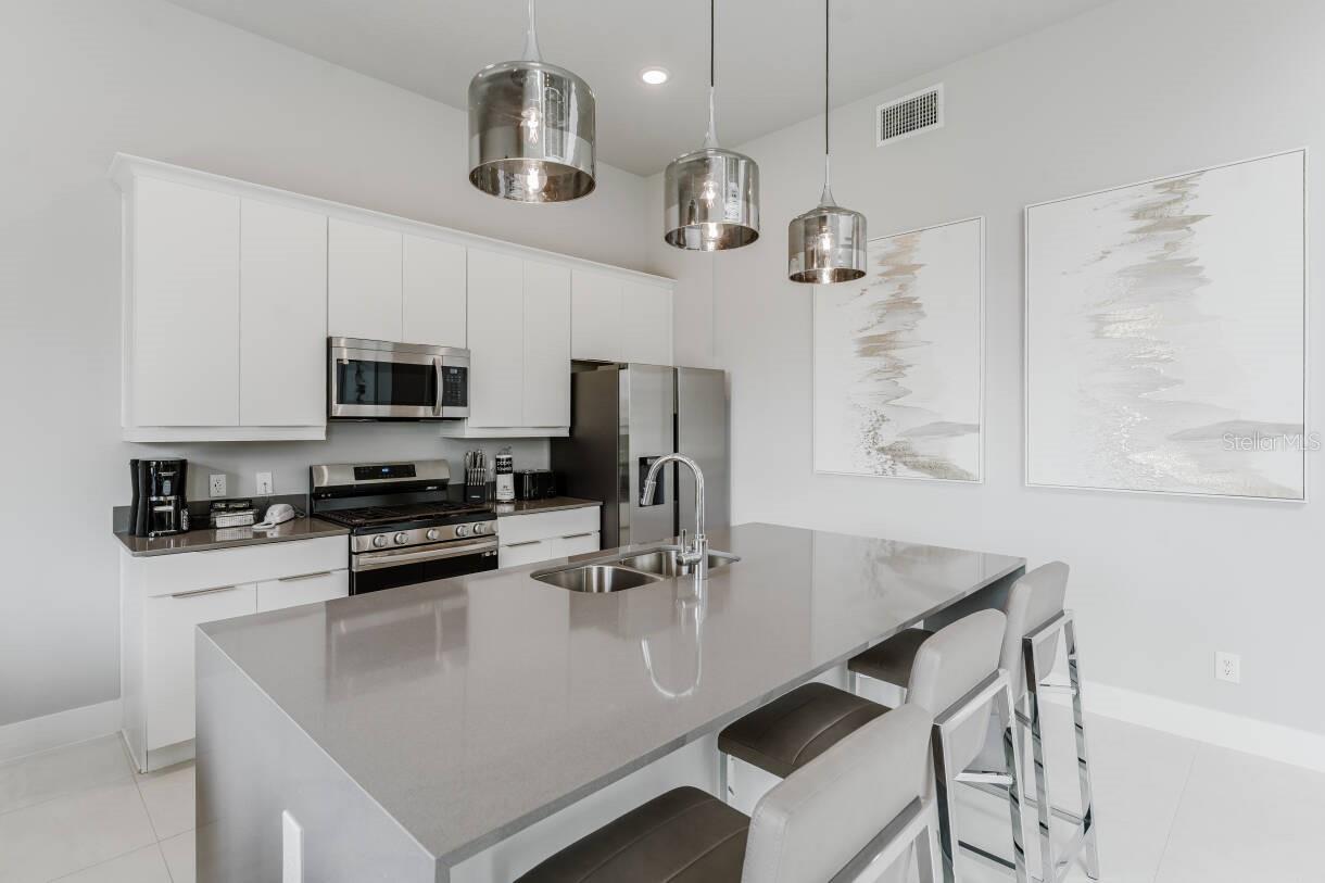 Image 14 of 40 For 7760 Sandy Ridge Drive 226