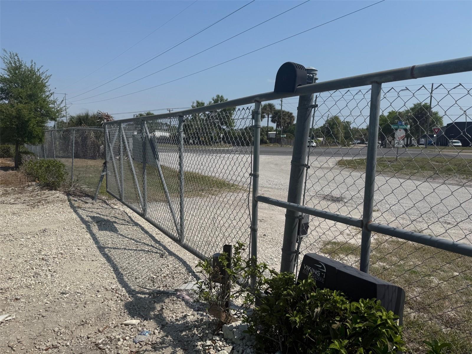 Image 15 of 16 For 2625 Palm Avenue