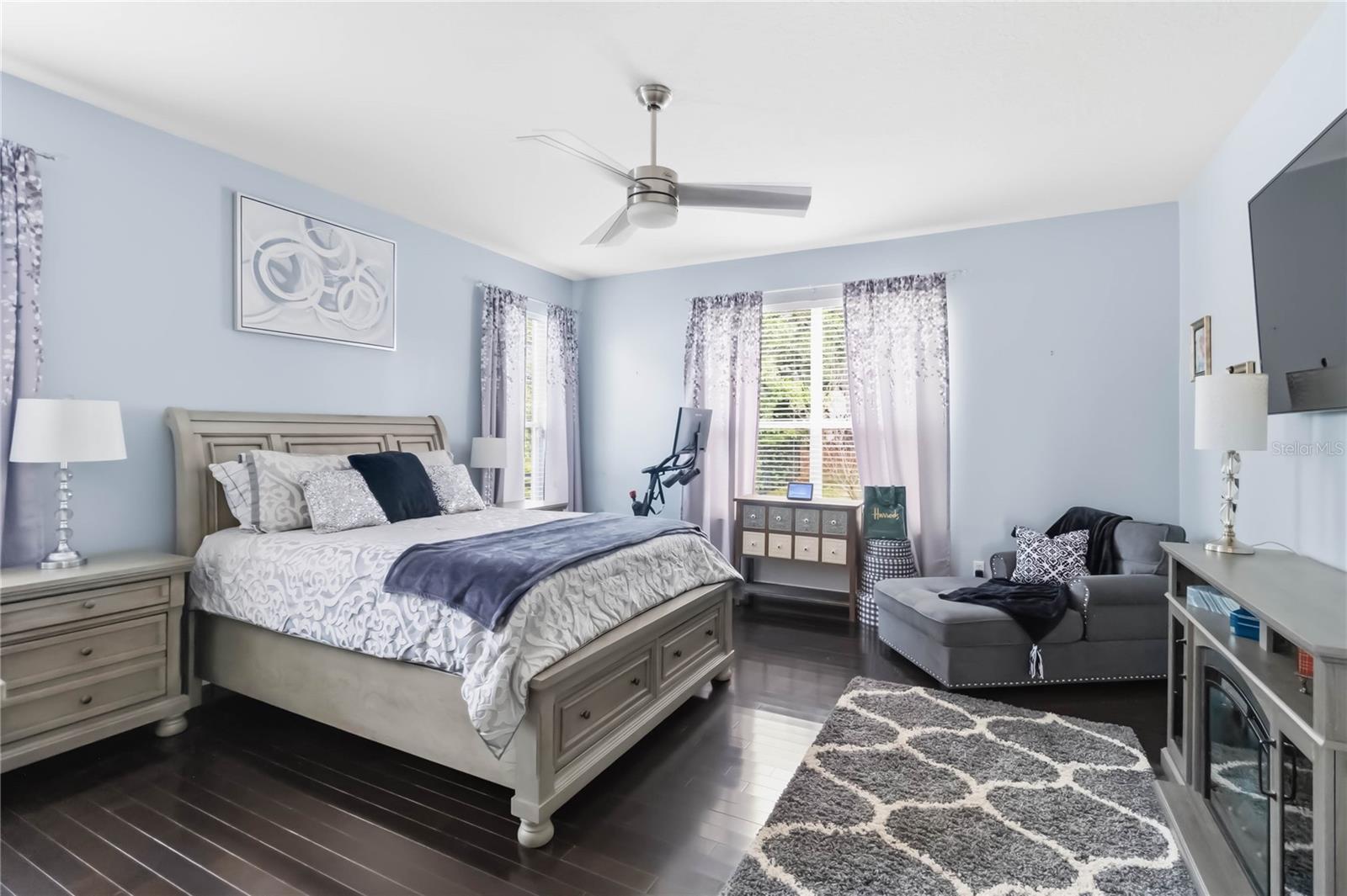 Image 14 of 39 For 1925 Breezy Hill Drive Windermere F