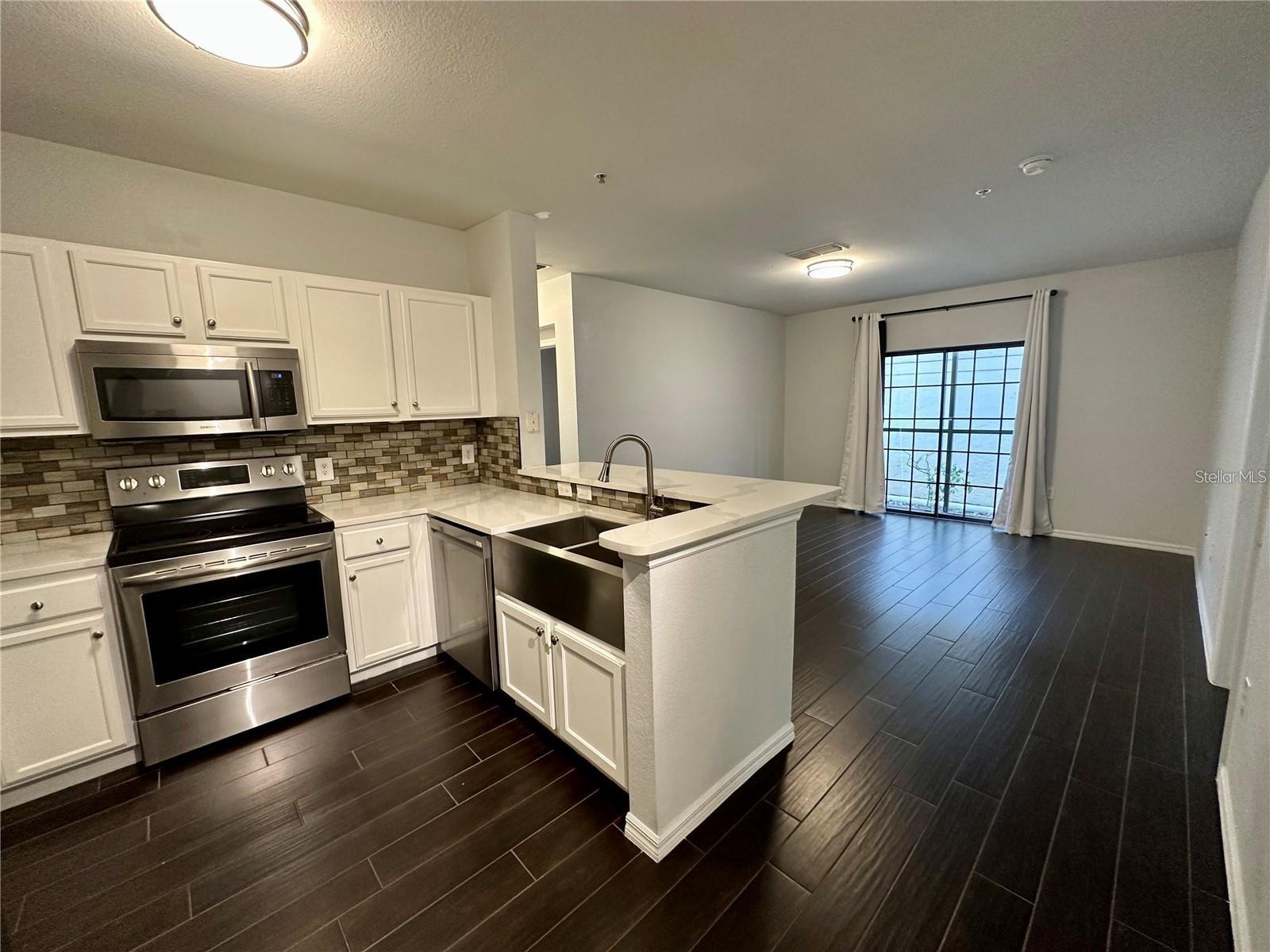 Image 3 of 16 For 5550 Michigan Street 3125