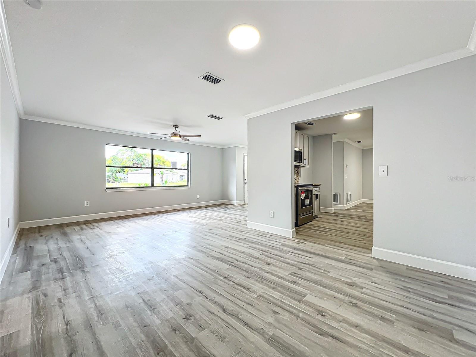 Image 14 of 35 For 3230 Caulfield Street