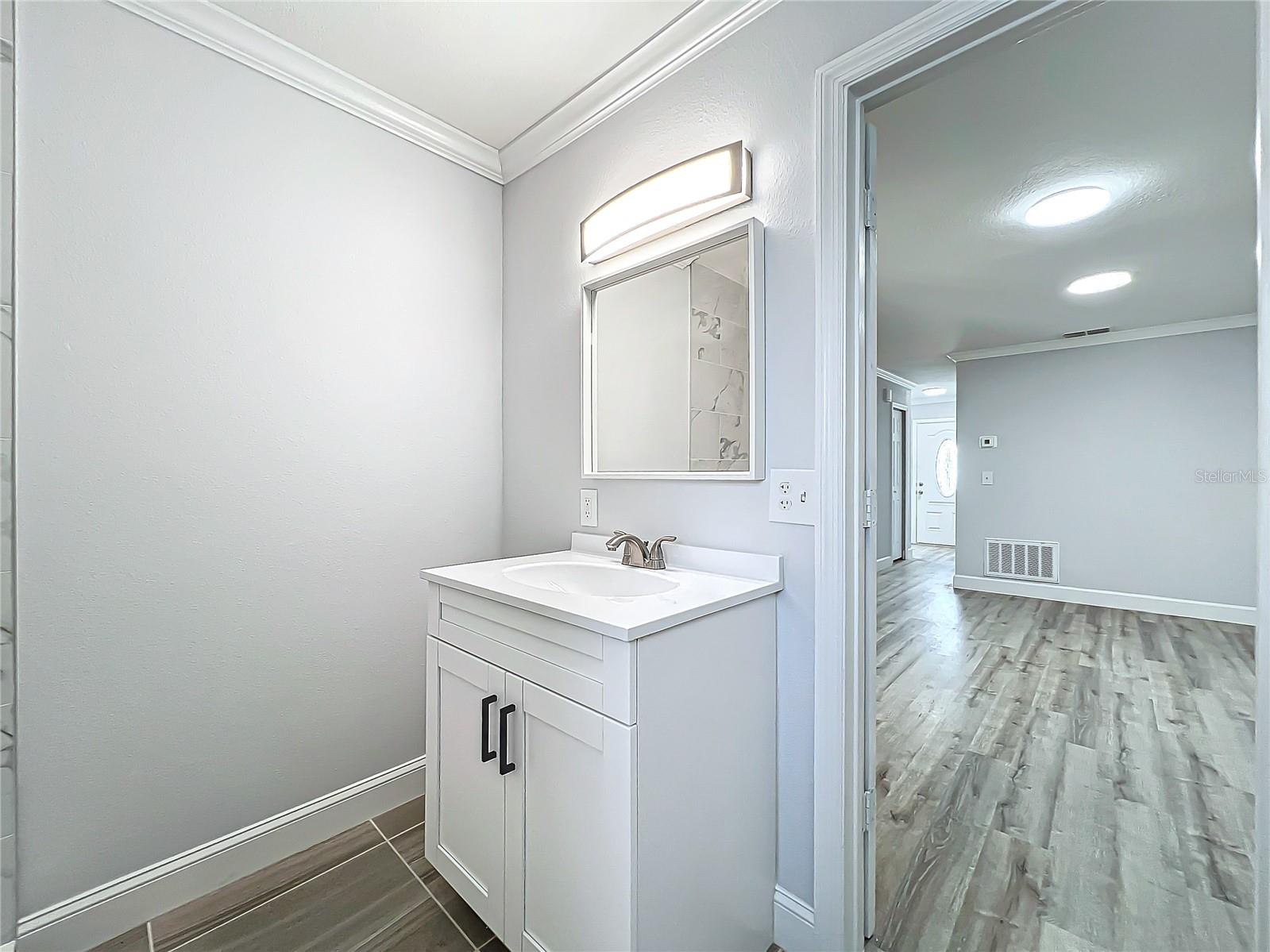 Image 25 of 35 For 3230 Caulfield Street