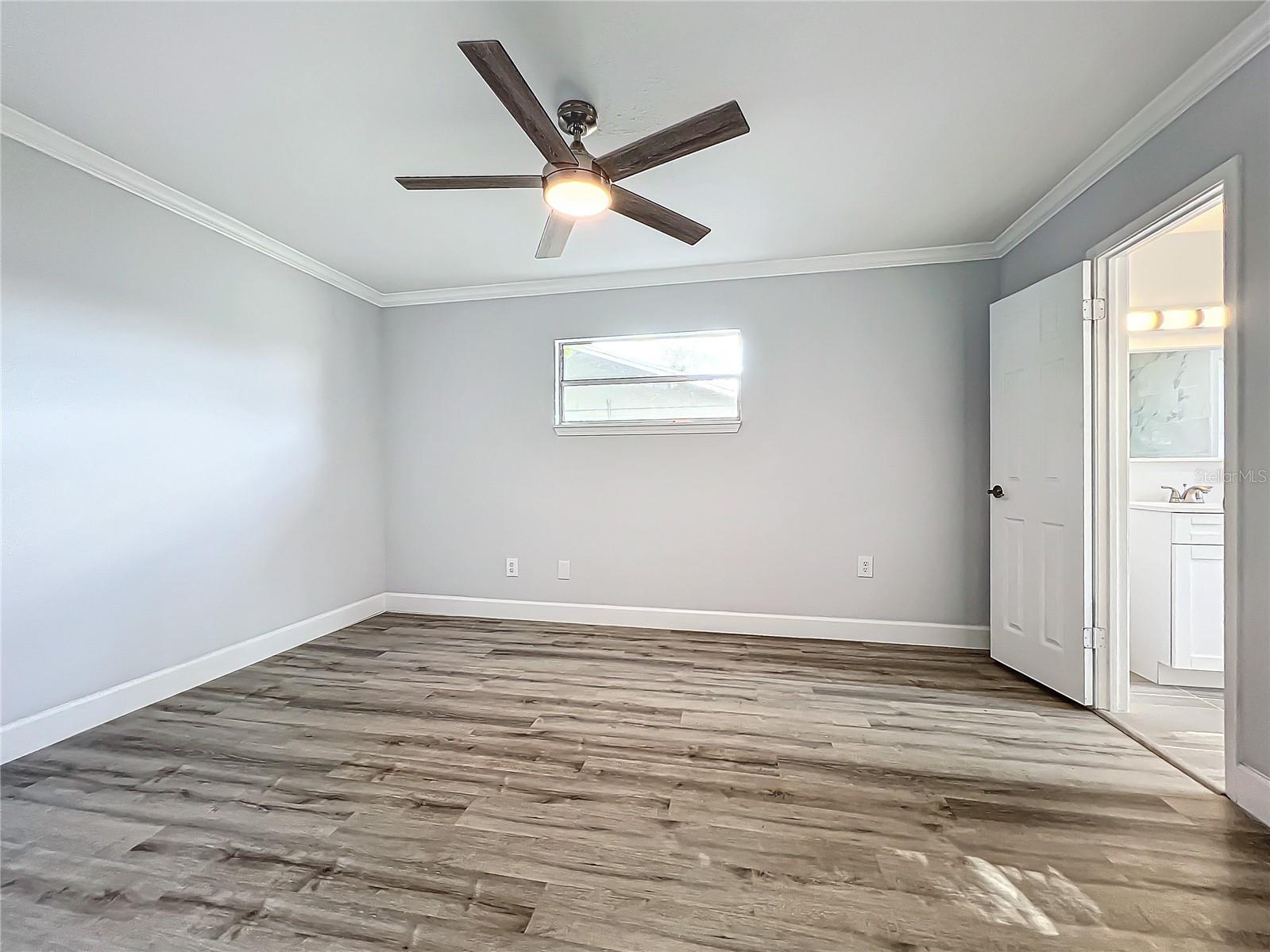 Image 32 of 35 For 3230 Caulfield Street