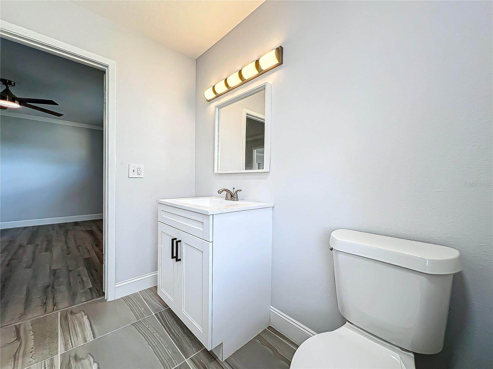 Image 34 of 35 For 3230 Caulfield Street