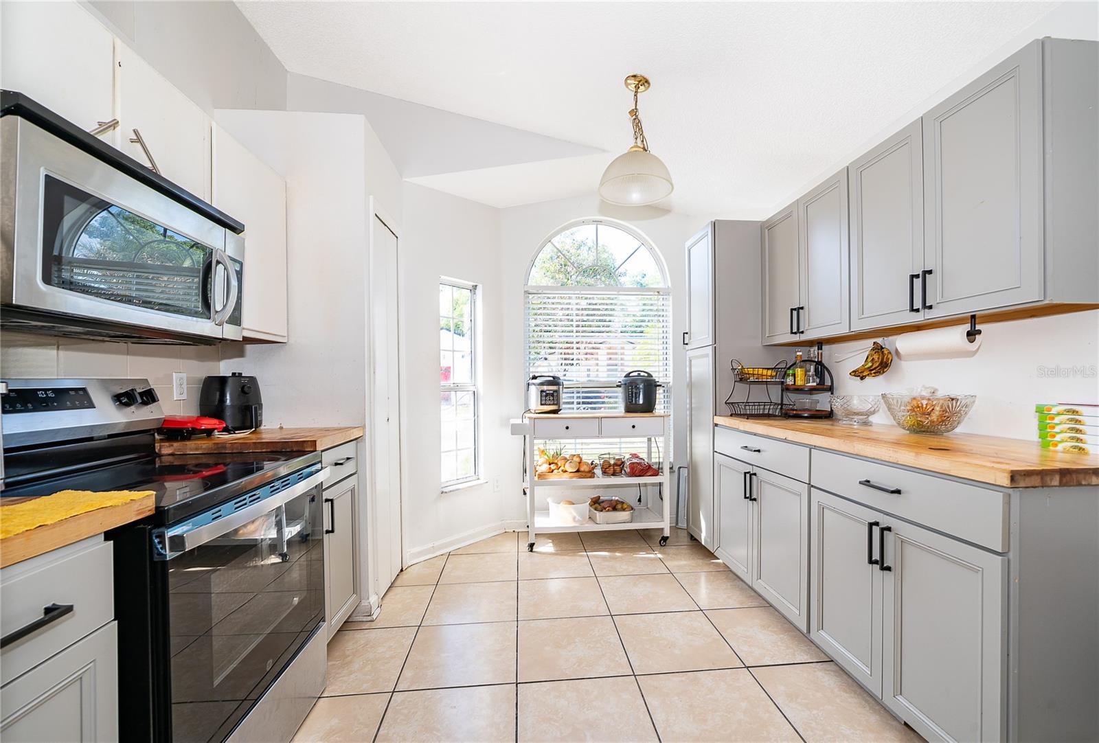 Image 8 of 18 For 1717 Chatham Circle