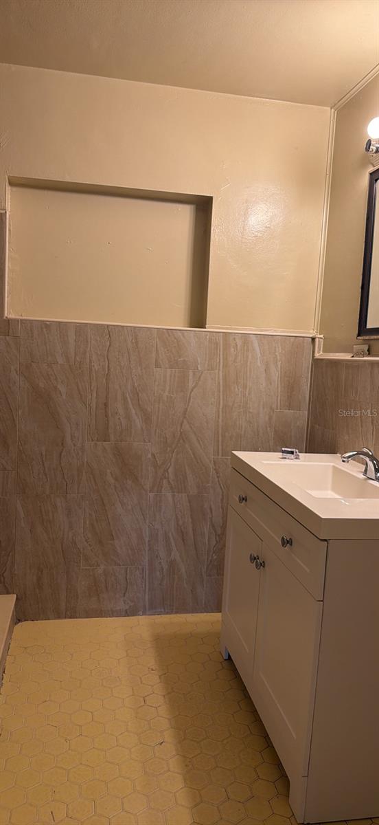 Image 4 of 7 For 811 Randolph Avenue