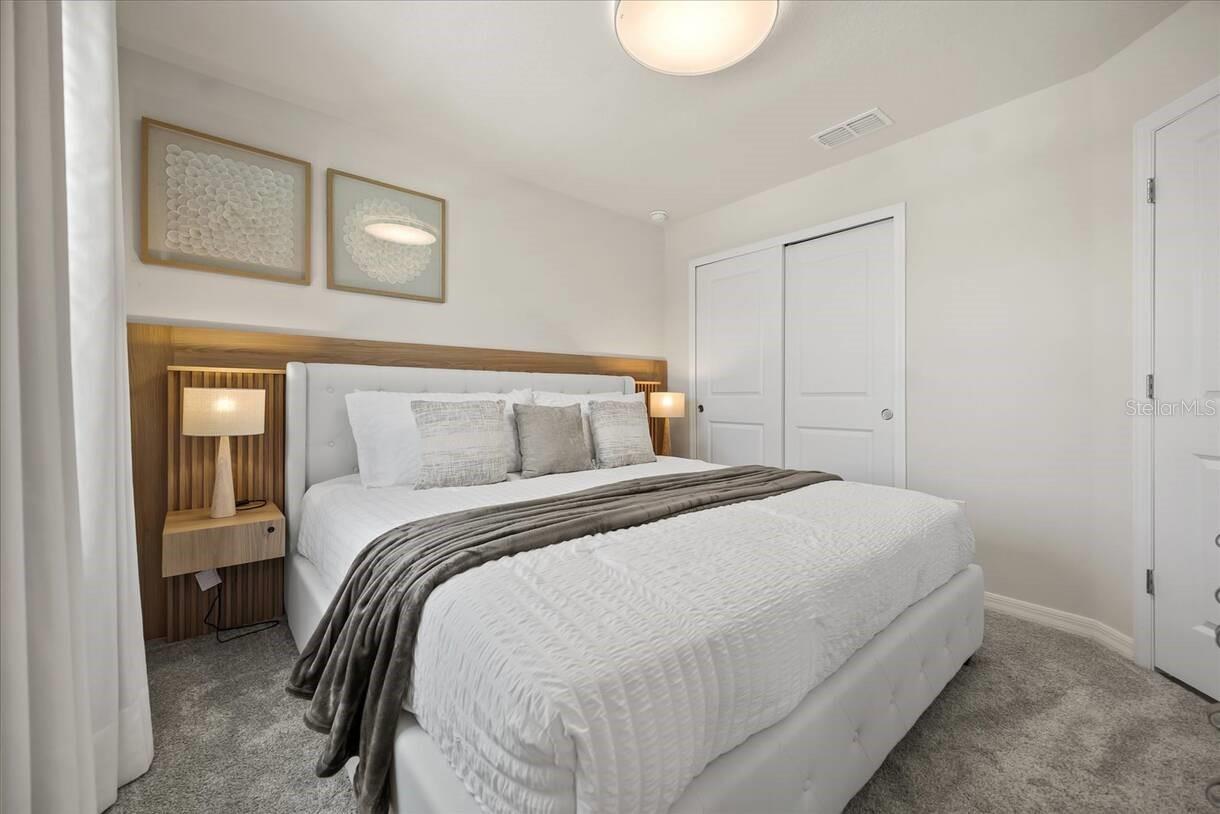 Image 13 of 44 For 15952 Cape Coral Loop