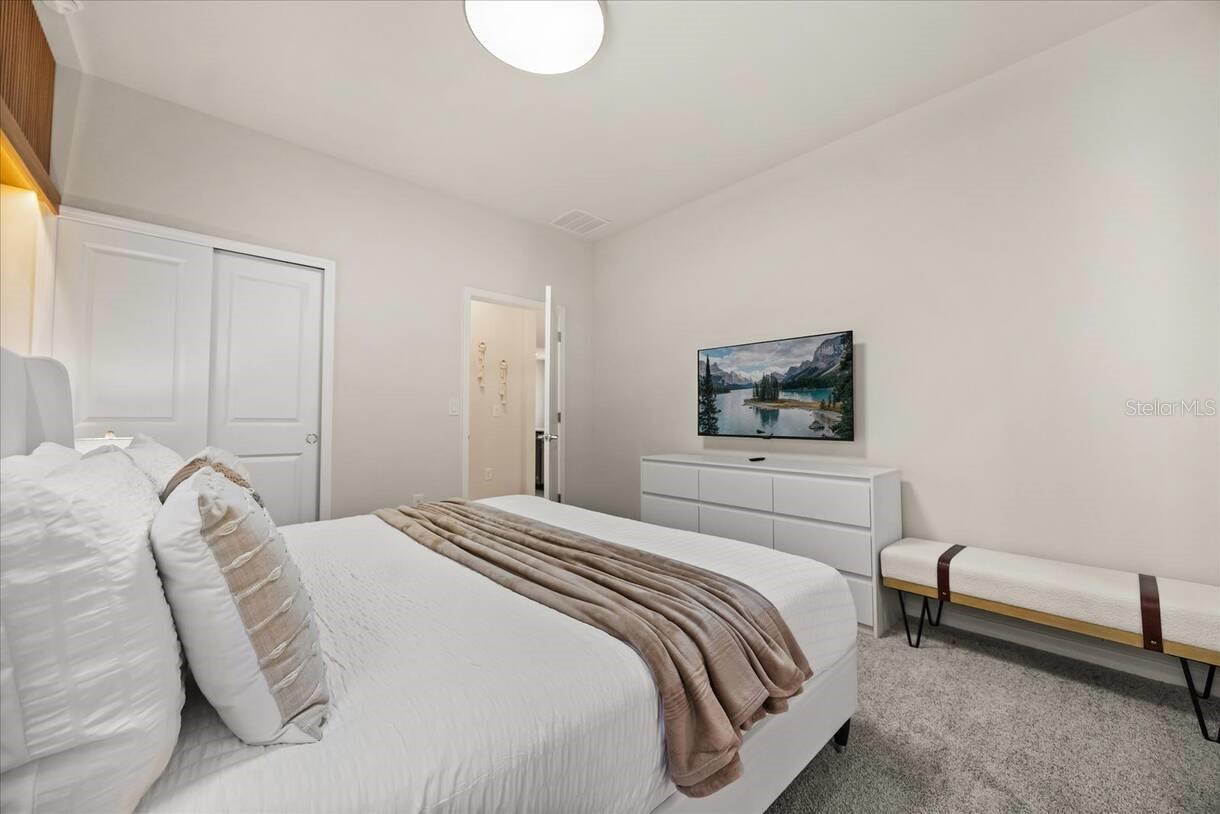 Image 15 of 44 For 15952 Cape Coral Loop