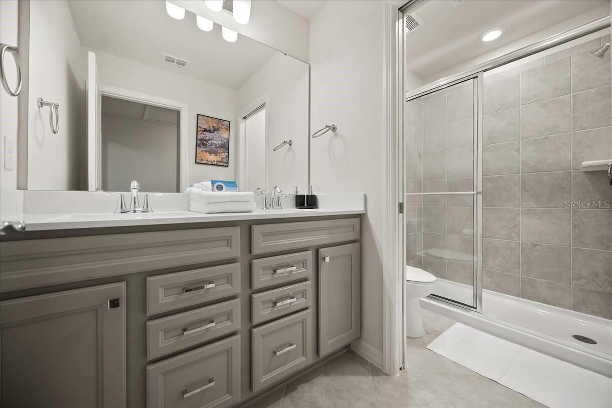 Image 29 of 44 For 15952 Cape Coral Loop