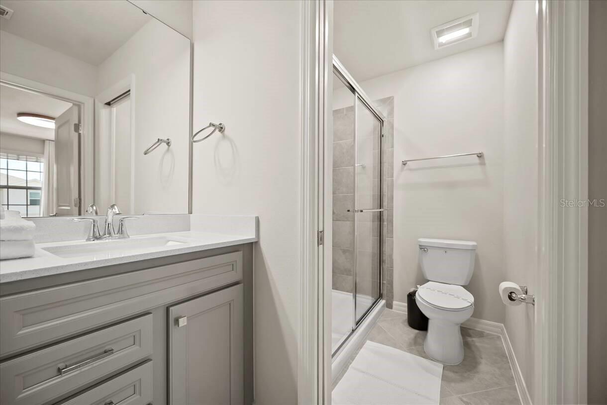 Image 30 of 44 For 15952 Cape Coral Loop