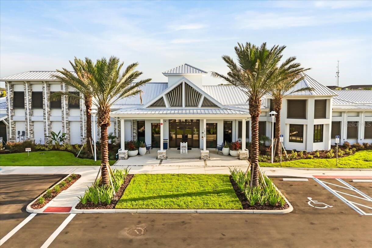 Image 37 of 44 For 15952 Cape Coral Loop