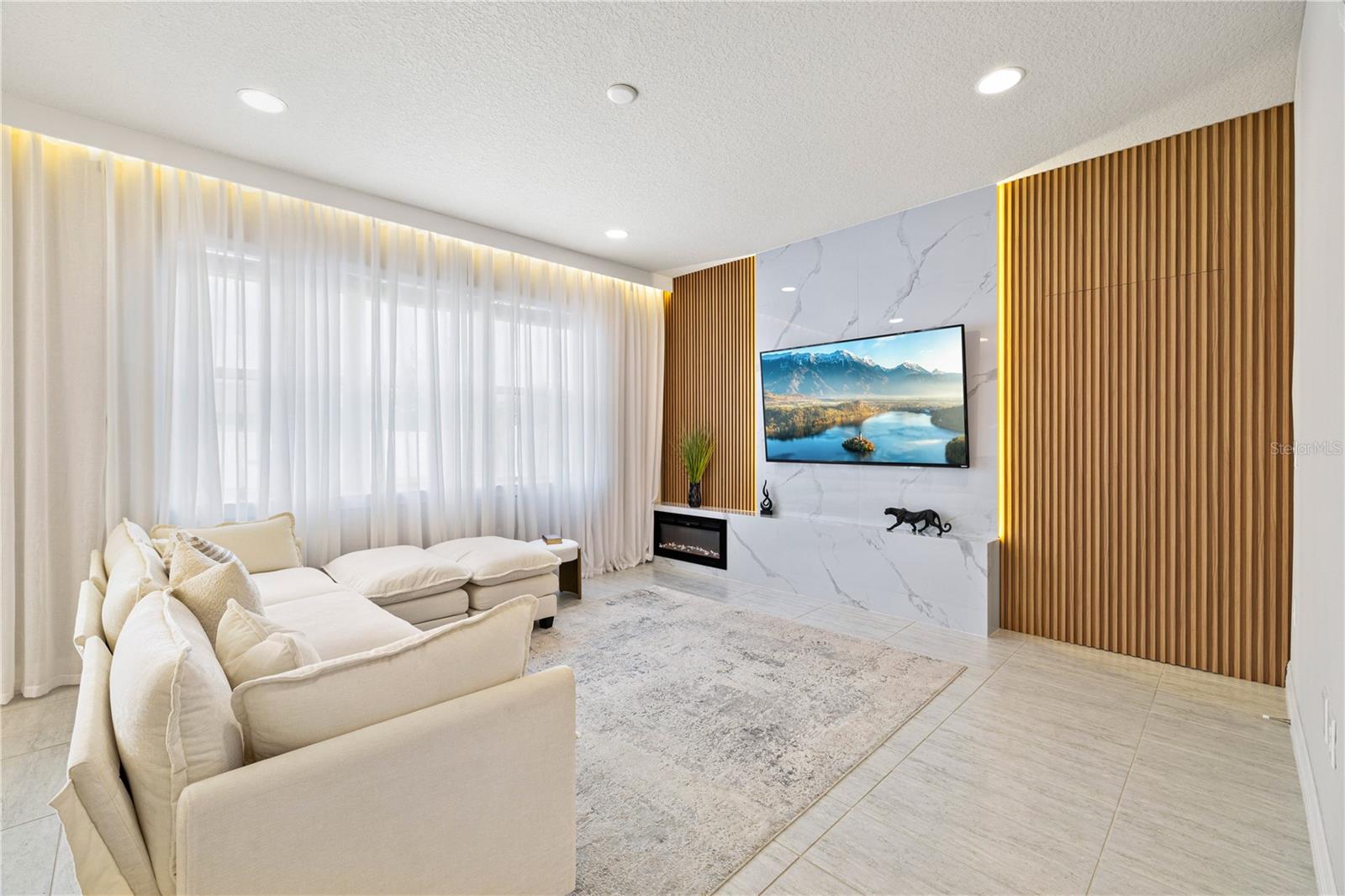 Image 21 of 62 For 1623 Regal River Circle