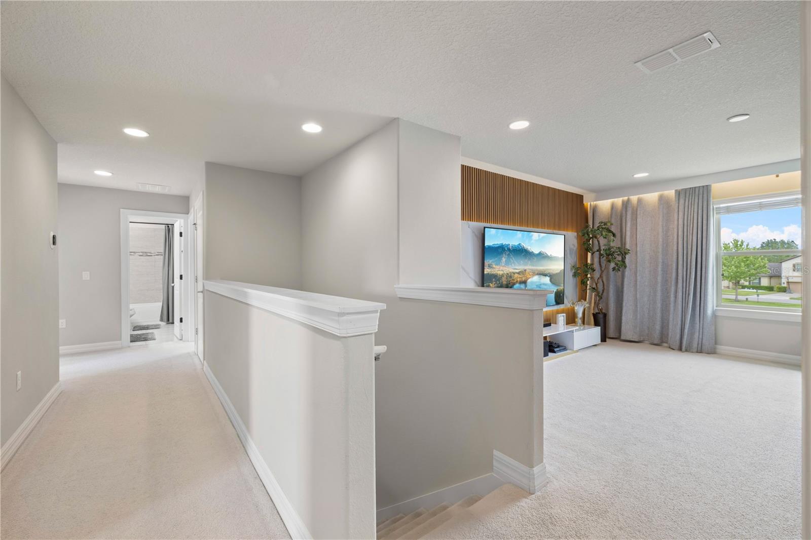 Image 29 of 62 For 1623 Regal River Circle