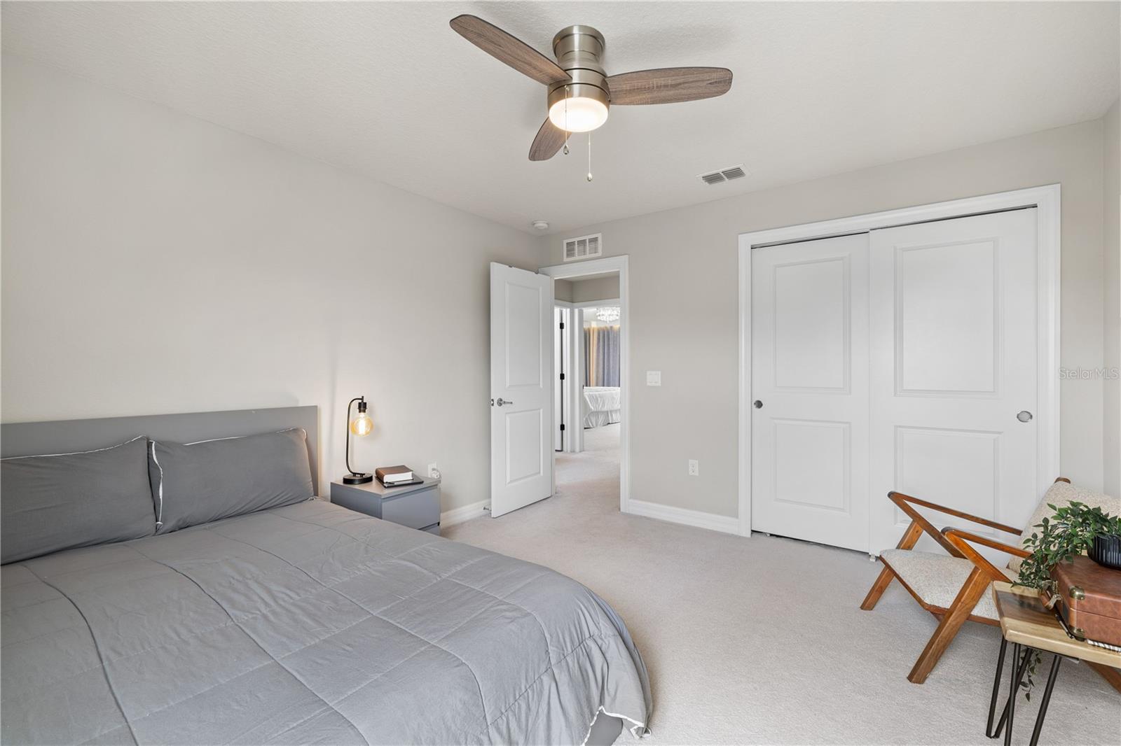 Image 37 of 62 For 1623 Regal River Circle