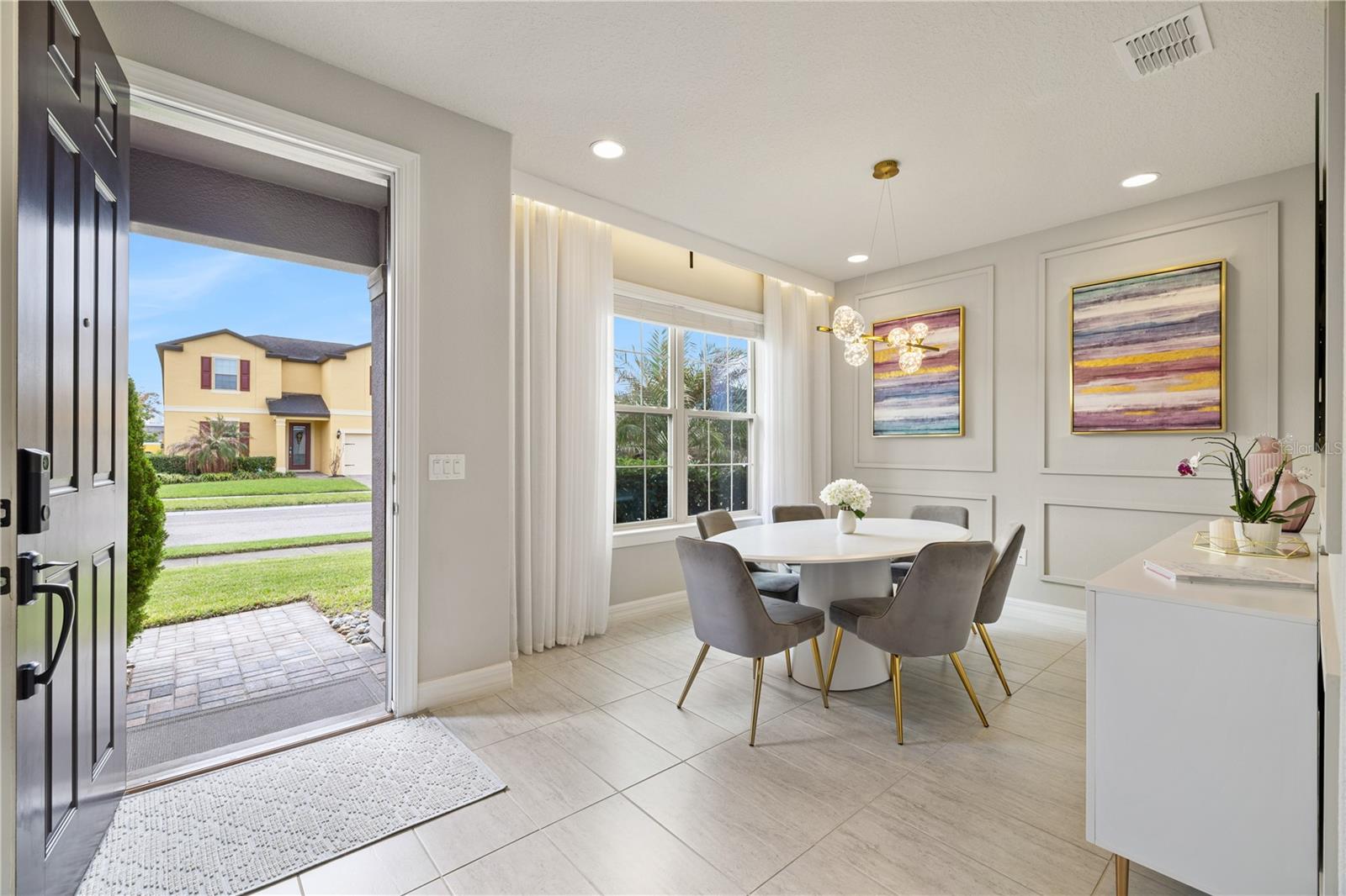 Image 4 of 62 For 1623 Regal River Circle