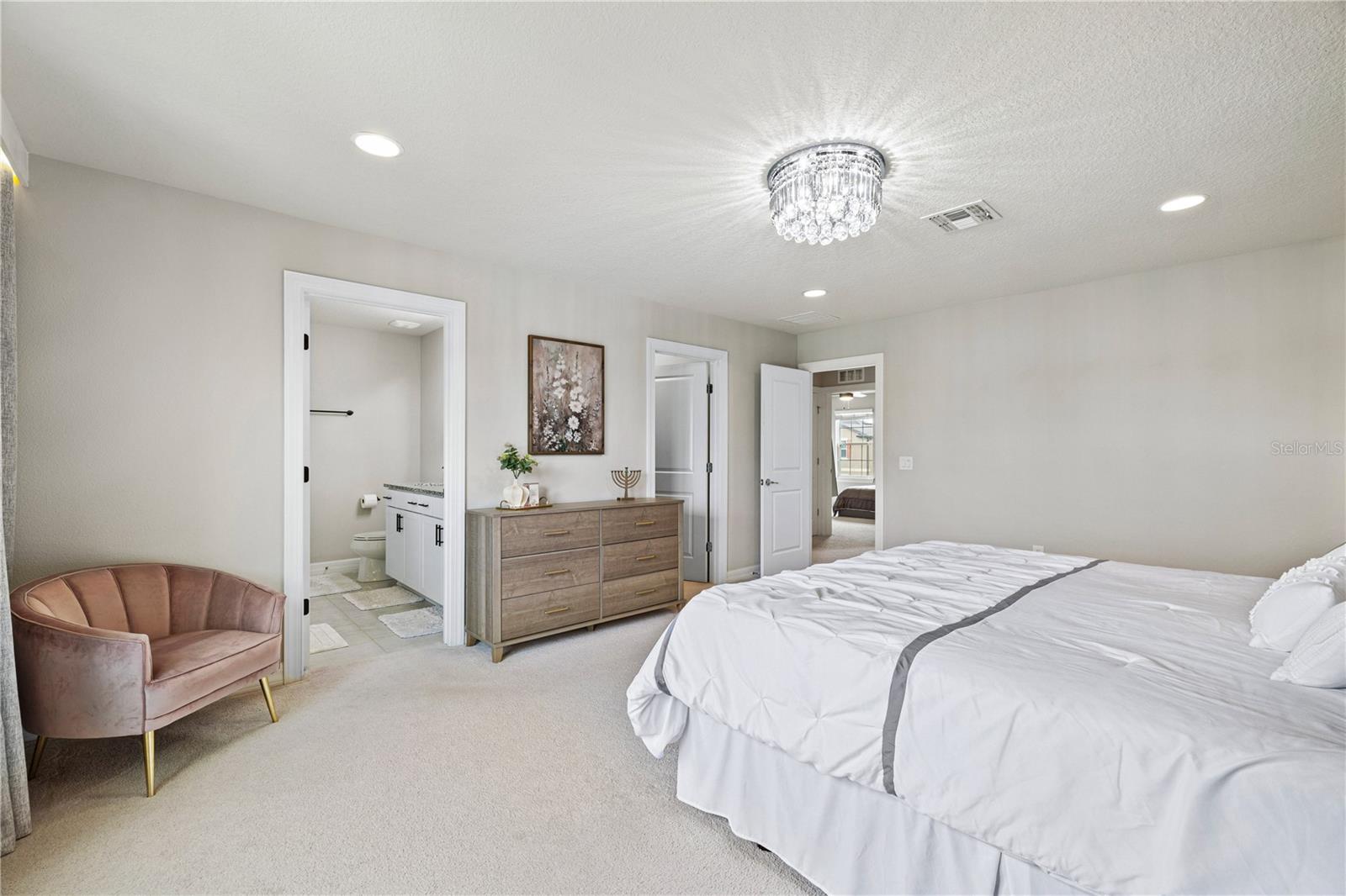 Image 42 of 62 For 1623 Regal River Circle