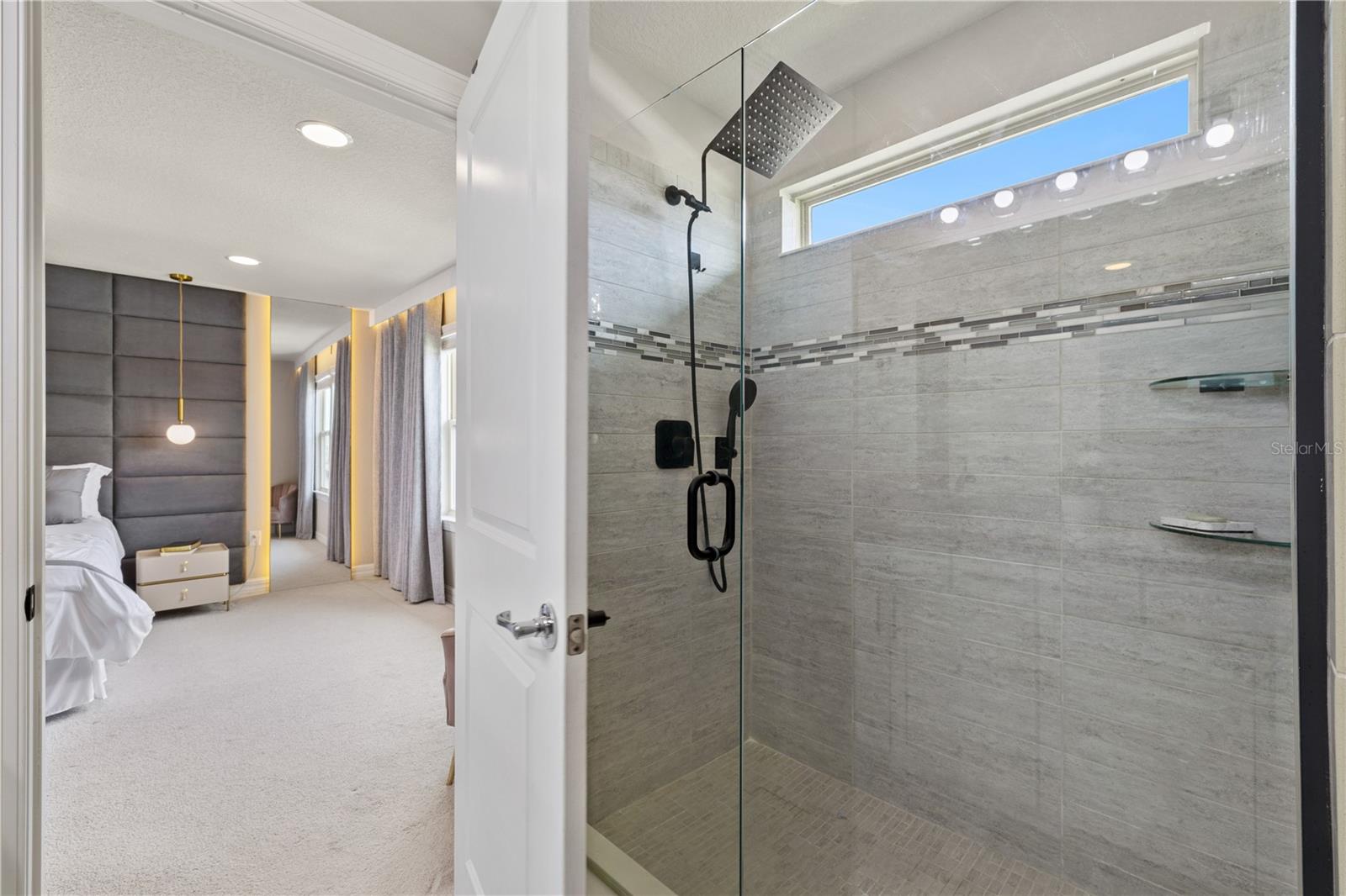 Image 44 of 62 For 1623 Regal River Circle