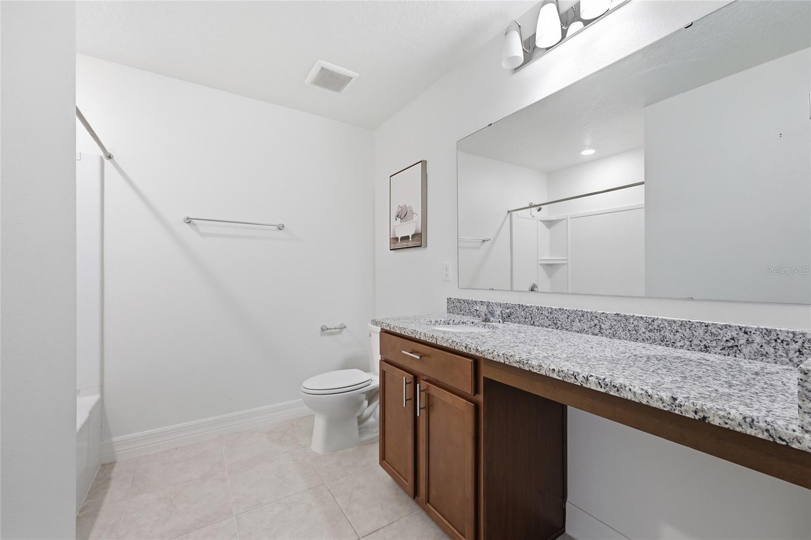 Image 21 of 35 For 1096 Papaya Circle