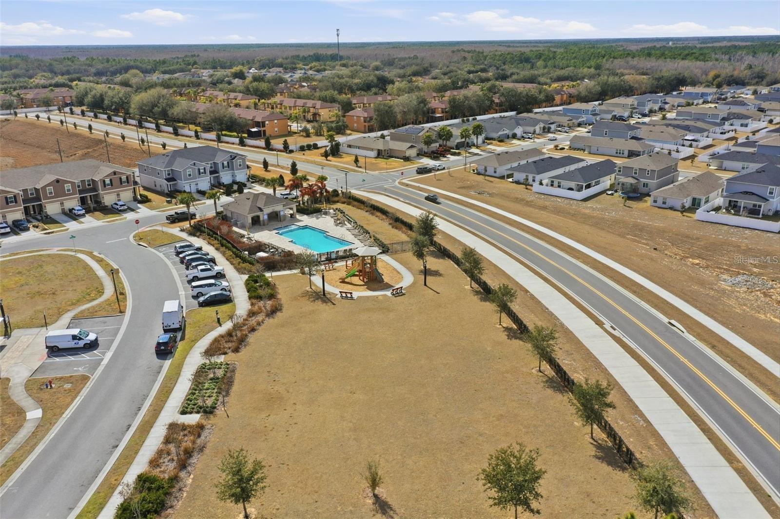 Image 28 of 35 For 1096 Papaya Circle