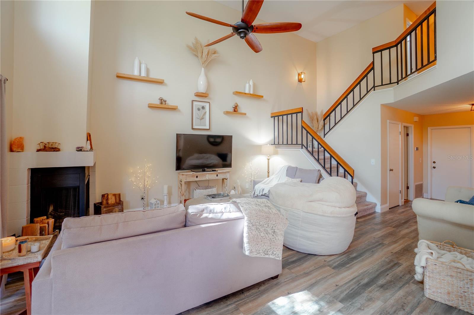 Image 5 of 23 For 451 Stanton Place