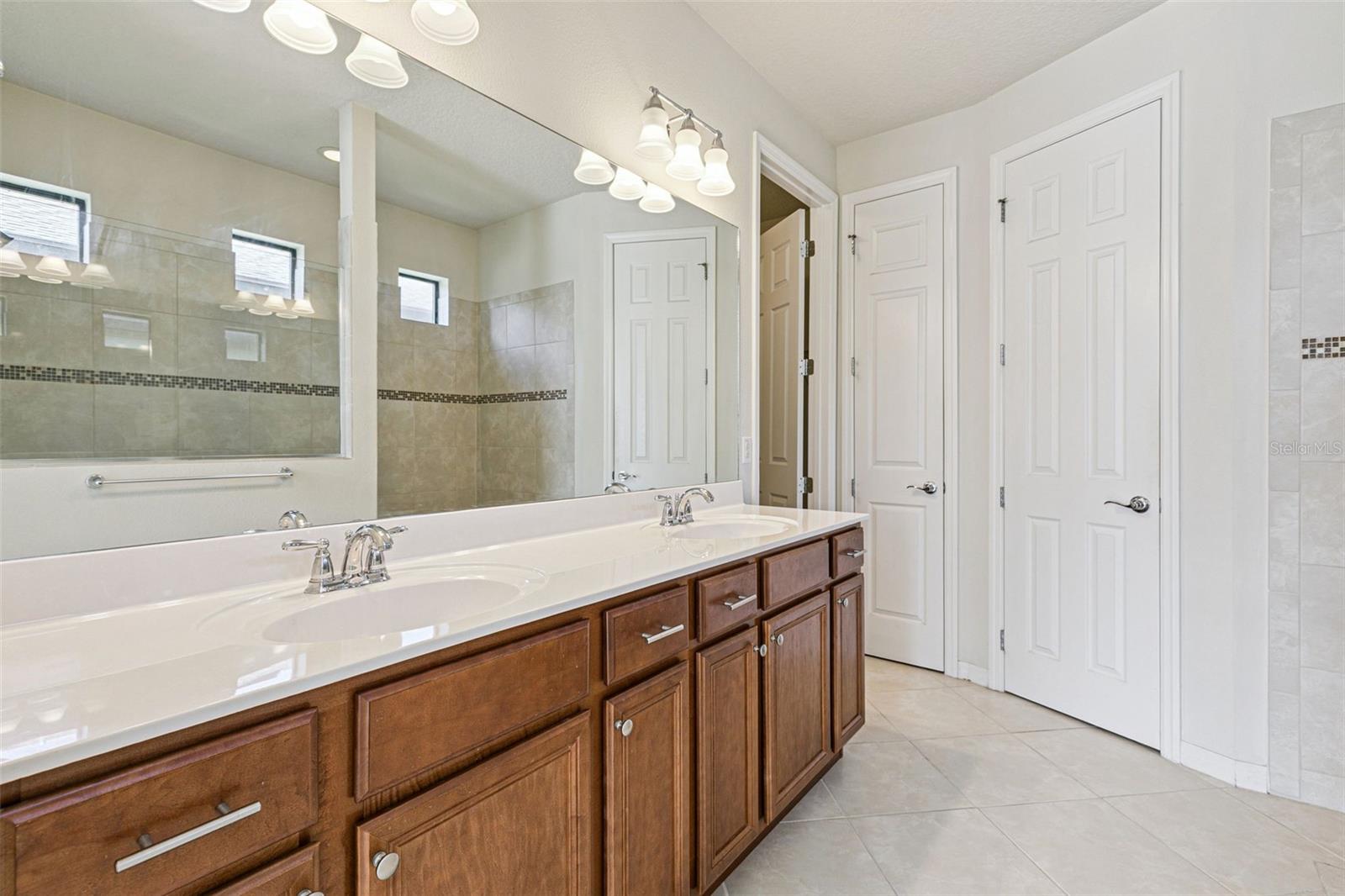 Image 20 of 33 For 7137 Beek Street