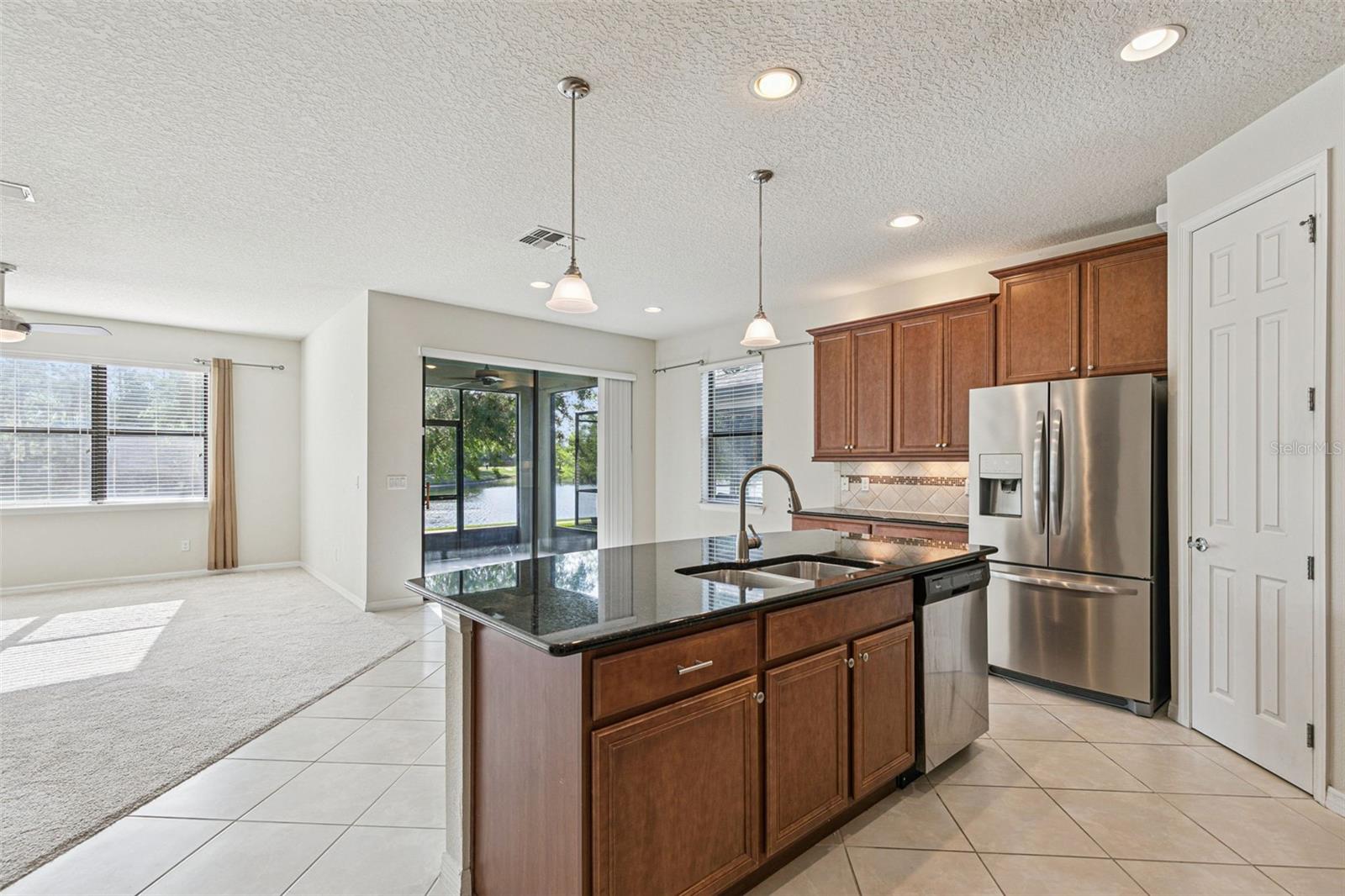 Image 9 of 33 For 7137 Beek Street