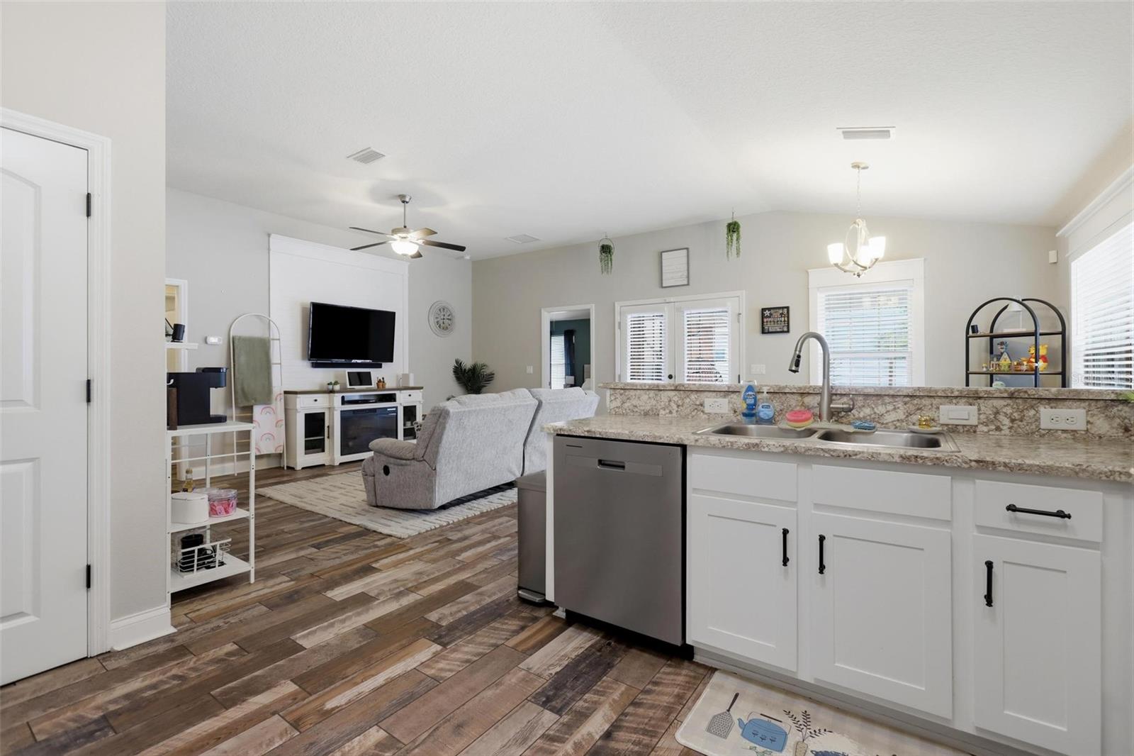 Image 6 of 33 For 1970 Cove Point Road