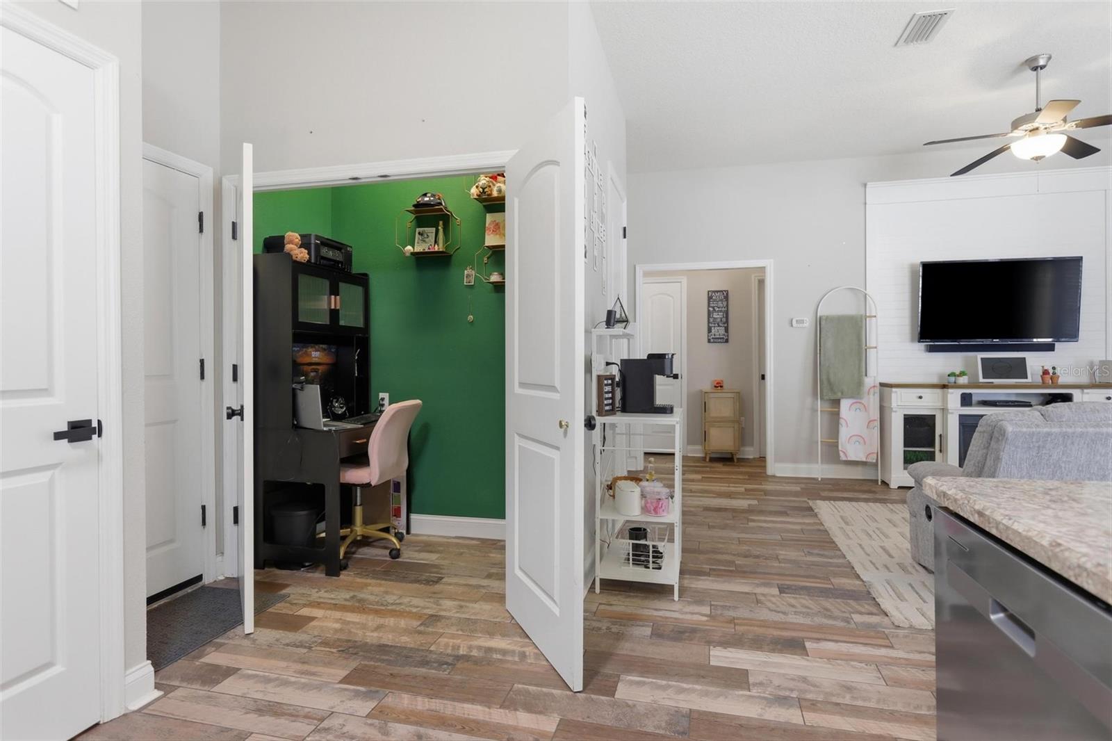 Image 7 of 33 For 1970 Cove Point Road