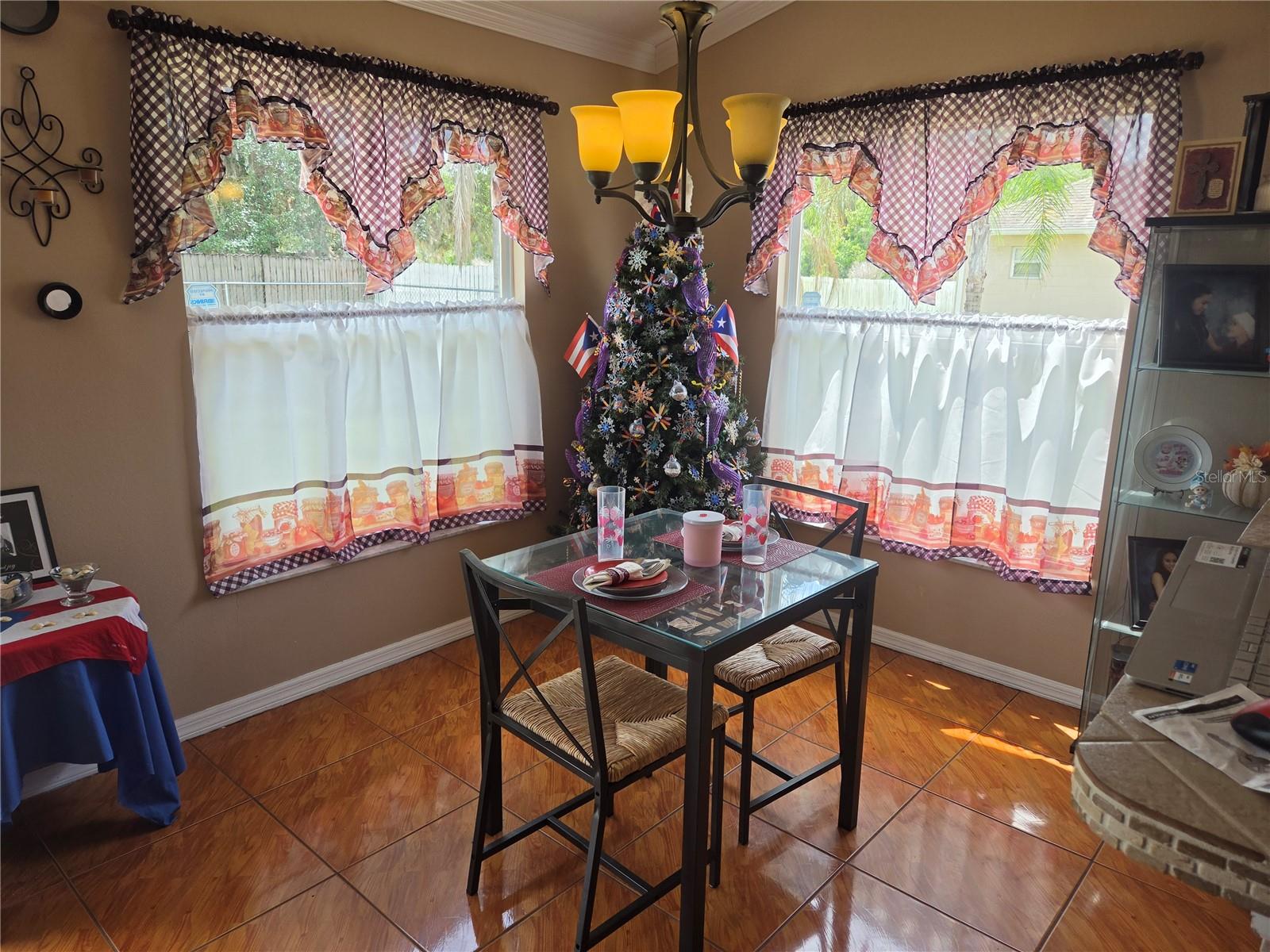 Image 11 of 18 For 447 Lark Court